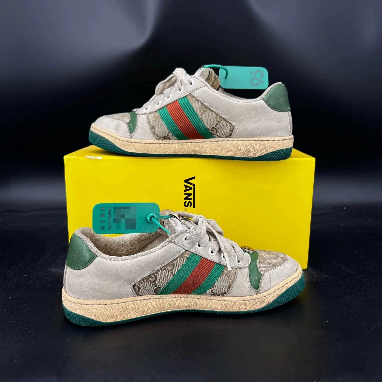 Gucci Gucci Green Dirty Sneakers EU 37.5 Size US 7 / IT 37 - 4 Thumbnail