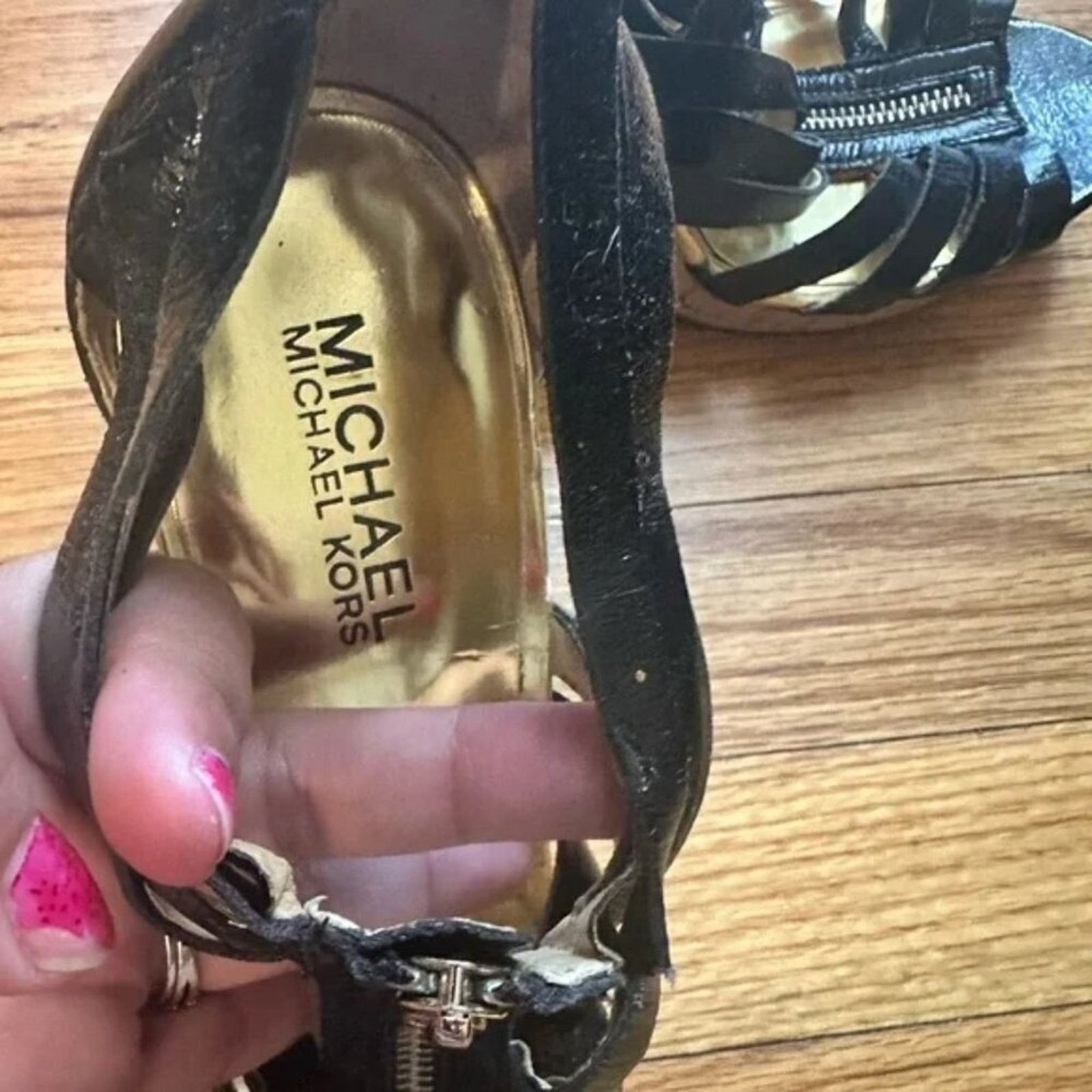 Michael Kors Michael Michael Kors Black Front Zip Heels Sz 8M Size US 8 / IT 38 - 8 Thumbnail