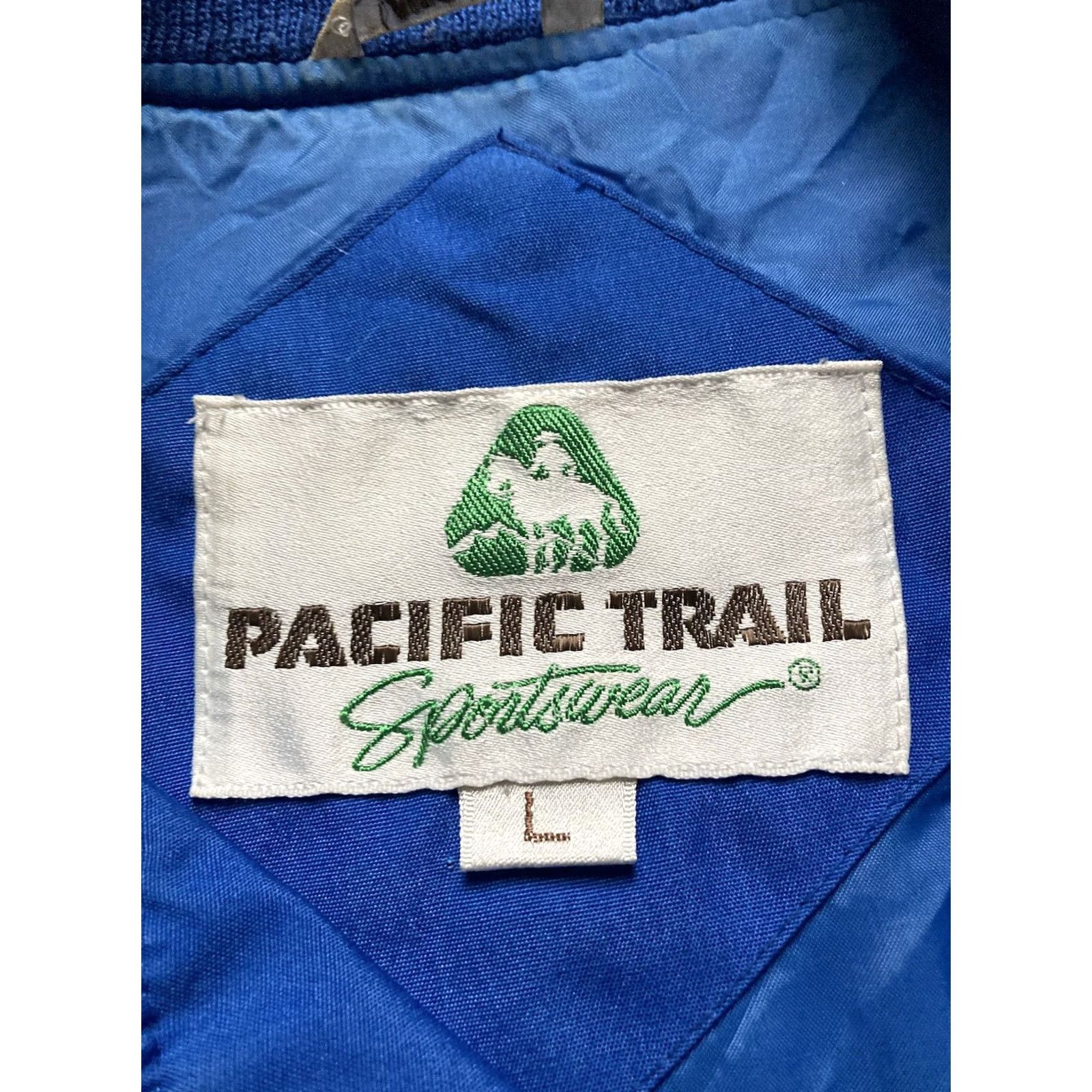 Etro VINTAGE Pacific Trail Windbreaker Jacket Mens L Blue Full Zip Stripe Outdoor Sports Travel Nylon Regular Man/ Mens Size US L / EU 52-54 / 3 - 5 Thumbnail
