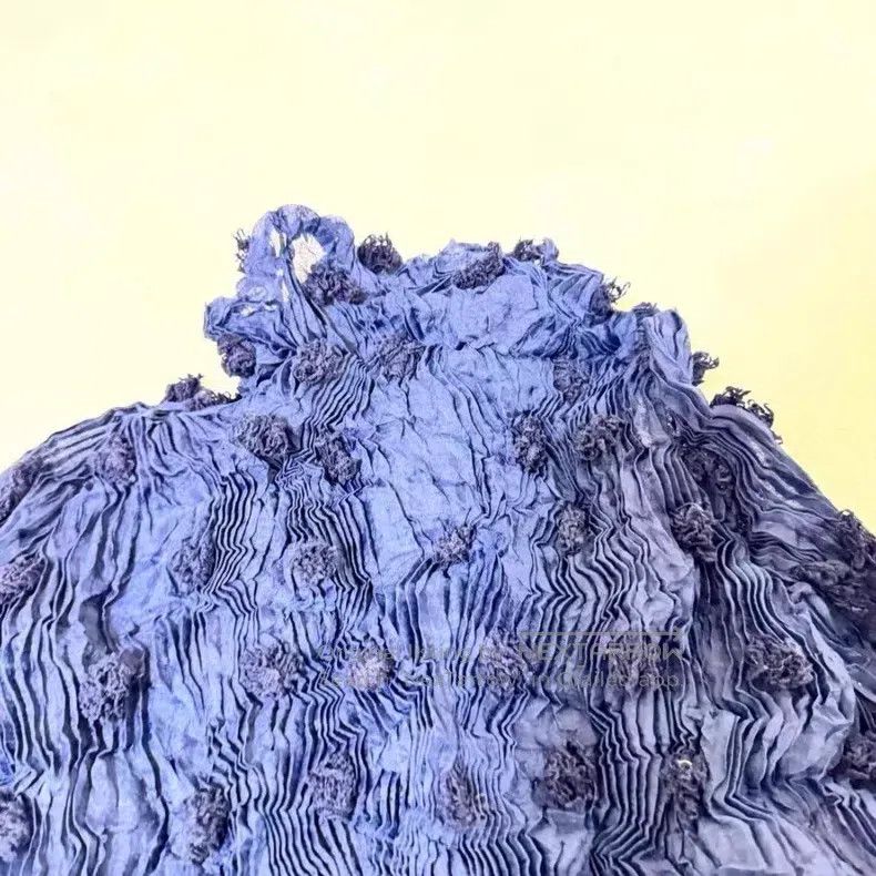 Issey Miyake Issey Miyake Ruffle Blue Pom Pom Turtleneck Long Sleeve Size M / US 6-8 / IT 42-44 - 2 Thumbnail
