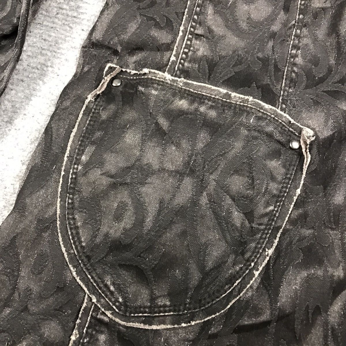Japanese Brand × Vintage BLACK FLOWER DESIGN JACKET PUNK STYLE Size US XS / EU 42 / 0 - 12 Thumbnail