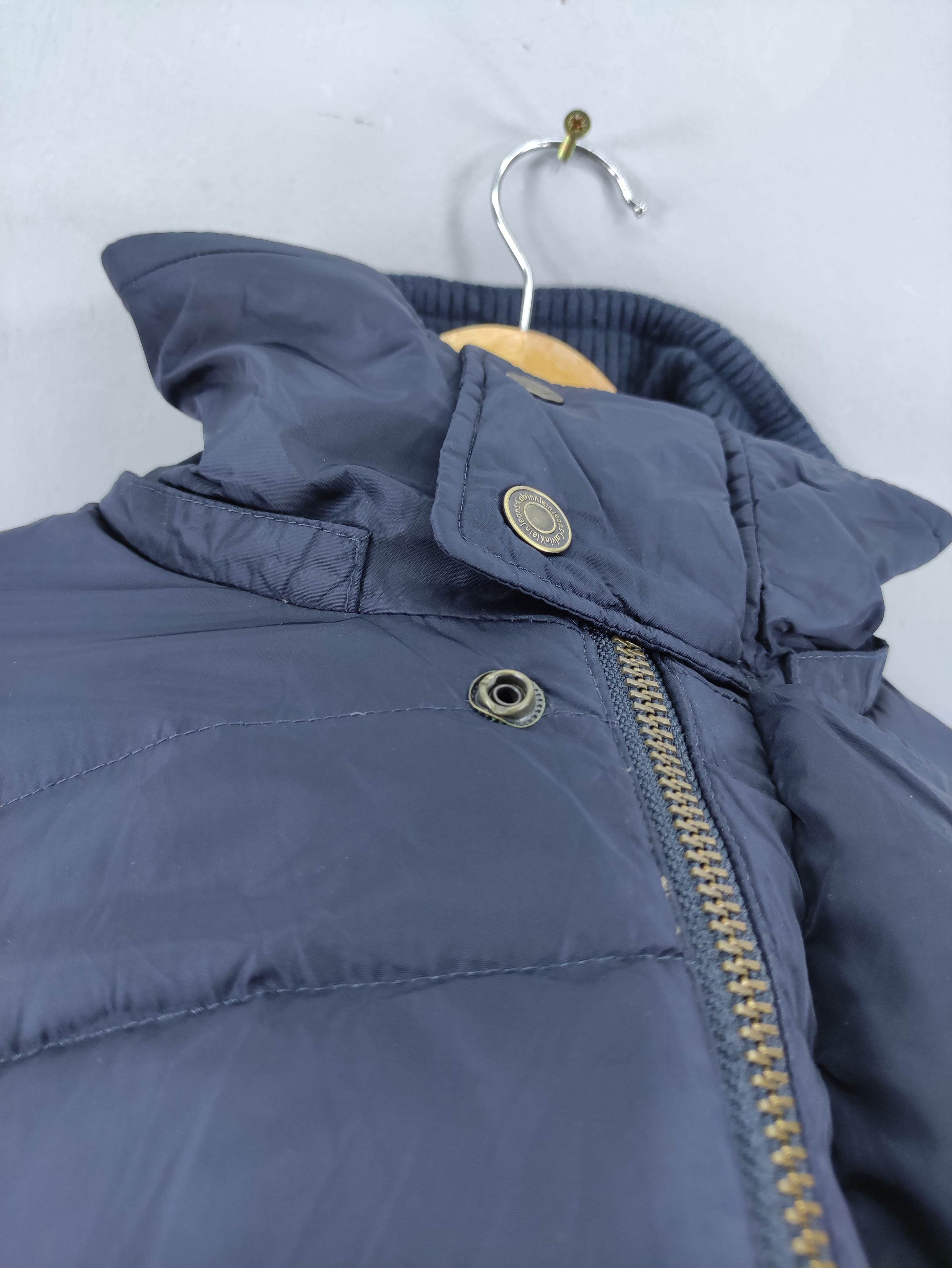 Calvin Klein Vintage Calvin Klien Puffer Jacket Zipper Size US L / EU 52-54 / 3 - 6 Thumbnail