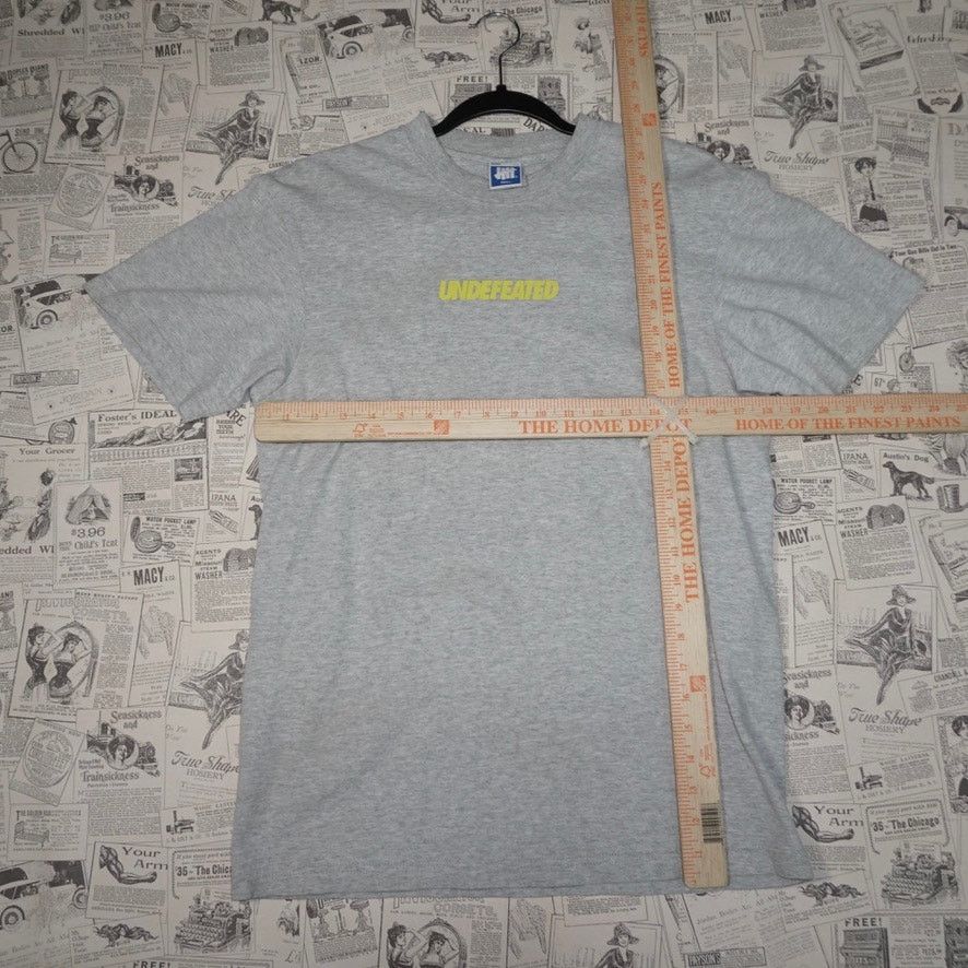 Undefeated Small -Undefeated spell out hype essential neon gray t-shirt Size US S / EU 44-46 / 1 - 4 Thumbnail
