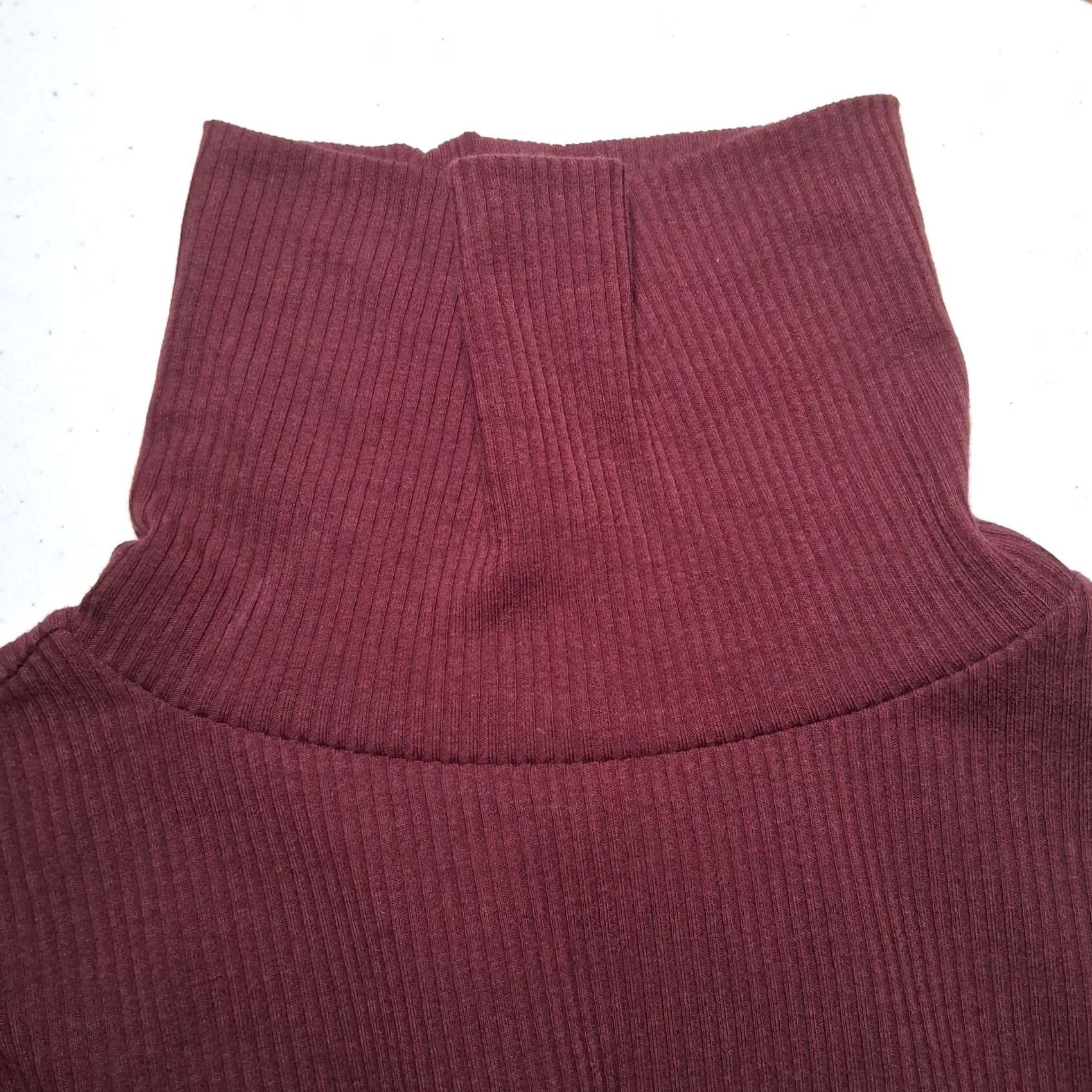 Old Navy Old Navy Turtleneck Shirt Women S Maroon Ribbed Knit NEW Size S / US 4 / IT 40 - 6 Thumbnail