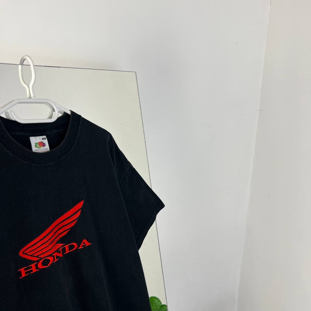 Honda Vintage Y2K Honda Big Embroidered Logo Racing T-Shirt Size US XL / EU 56 / 4 - 2 Thumbnail