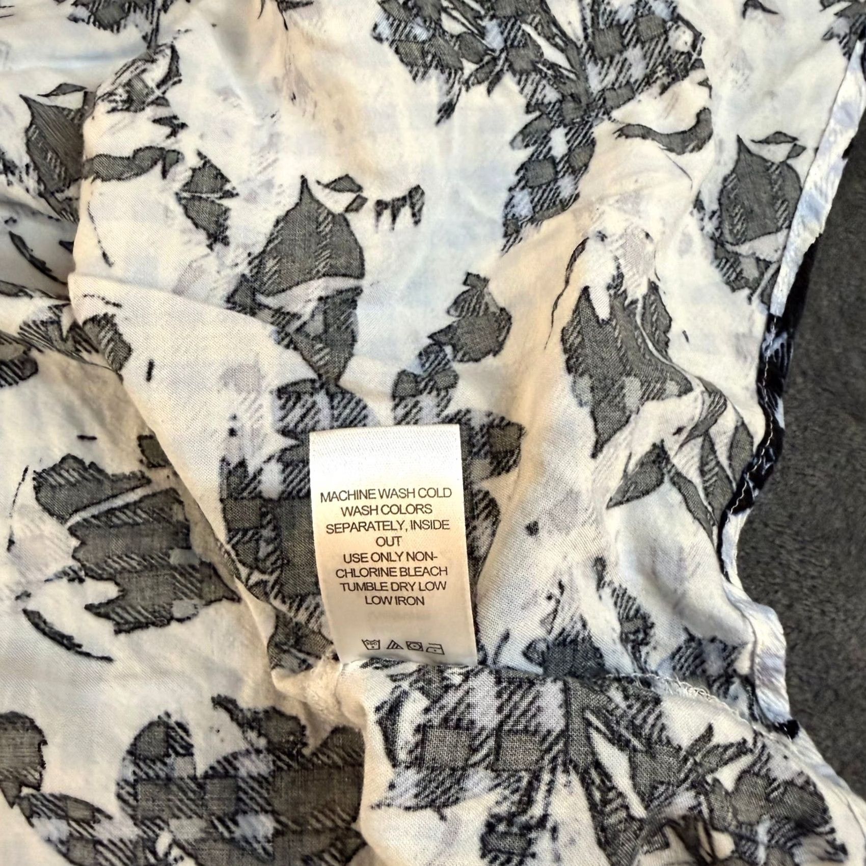 Vintage Woman Within Blouse Floral 3/4 Sleeve Button Up Womens 2X Plus Size 26/28 Rayon V-Neck Bohemian Casual Shirt Size XXL / US 16-18 / IT 52-54 - 6 Thumbnail
