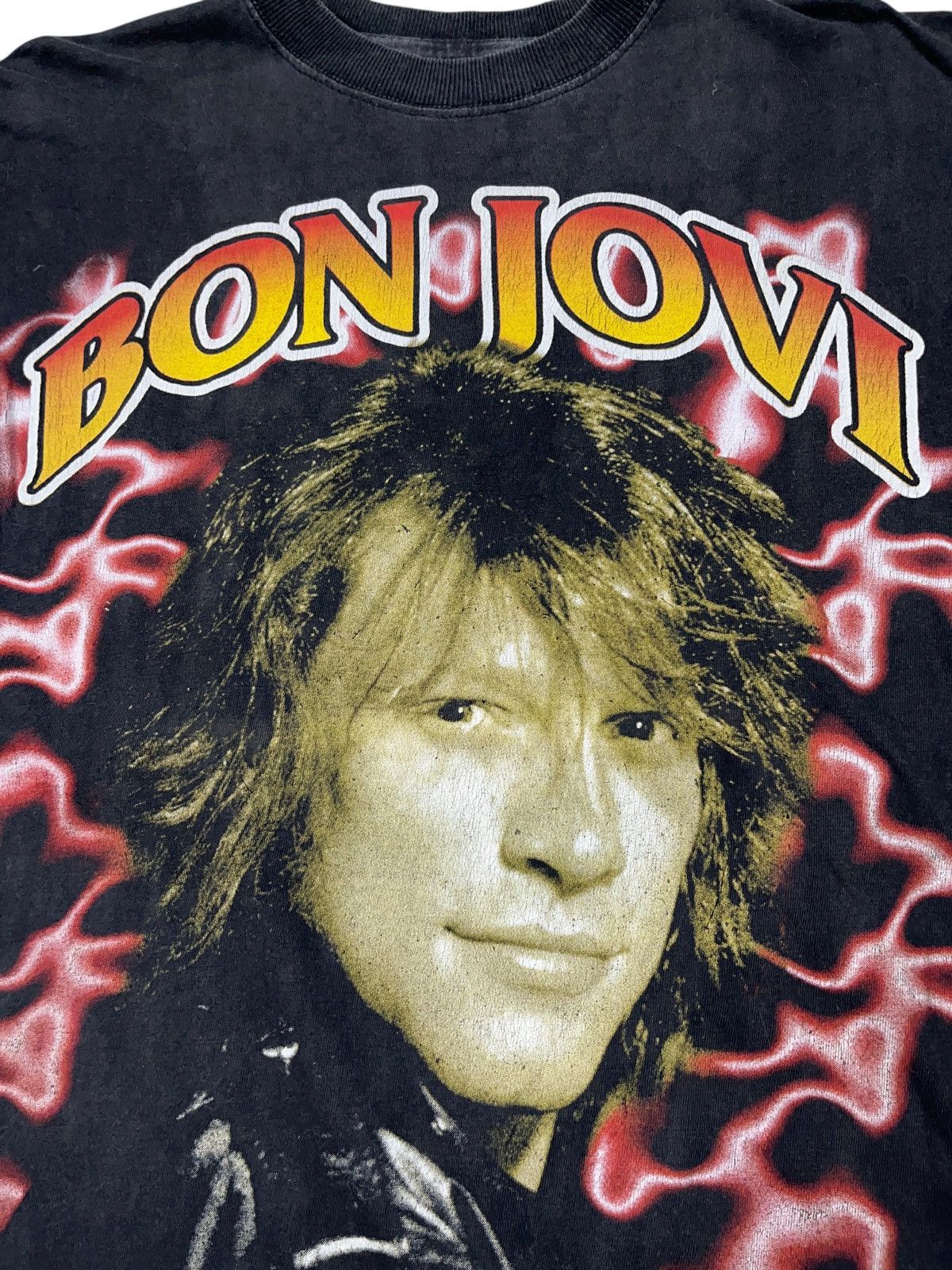Bon Jovi Vintage 90s Bon Jovi All Over Print Rap Tee Style T-hirt Size US L / EU 52-54 / 3 - 4 Thumbnail
