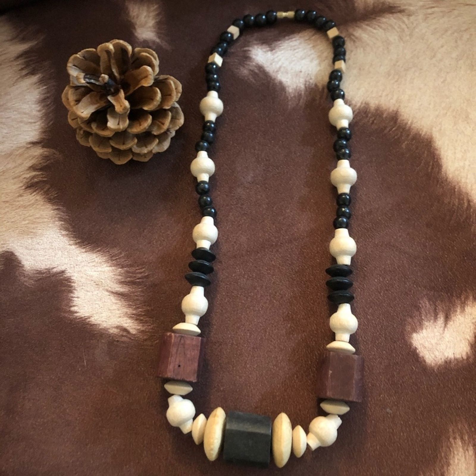 Vintage Vintage 70s boho wooden chunky beaded necklace Size ONE SIZE - 1 Thumbnail