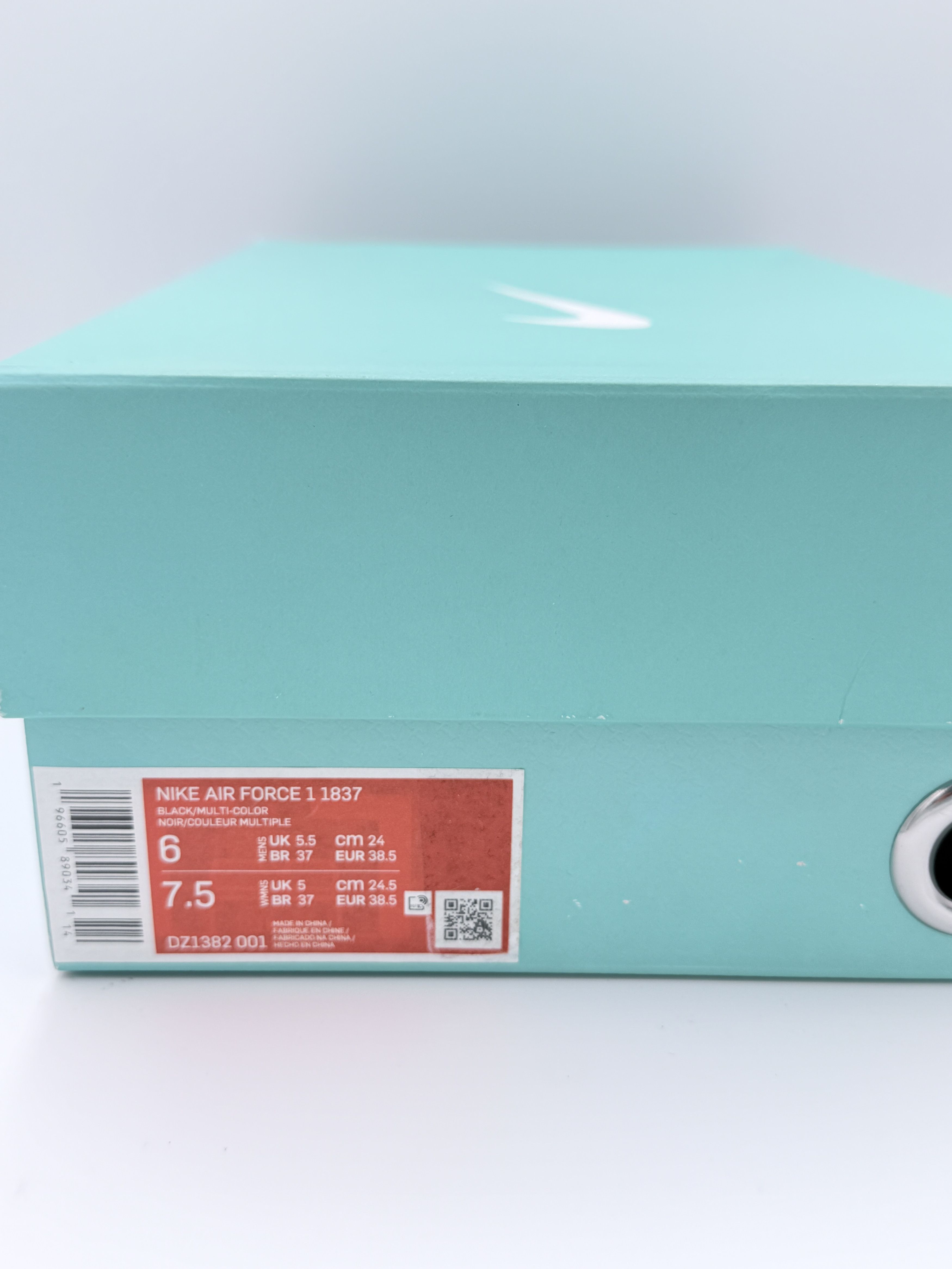 Nike × Tiffany & Co. Tiffany & Co. Nike Air Force 1 Low 1837 Black Blue Size US 6 / EU 39 - 12 Thumbnail