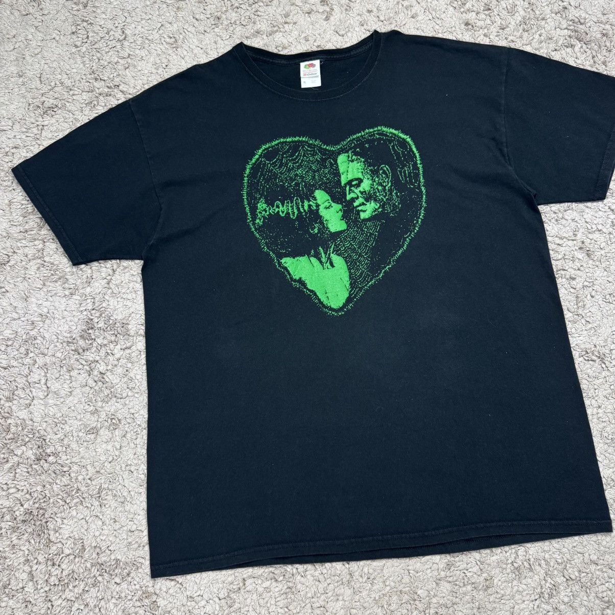 Vintage Vintage Frankenstein "We Belong Dead" Heart Graphic T-shirt Size US XL / EU 56 / 4 - 3 Thumbnail