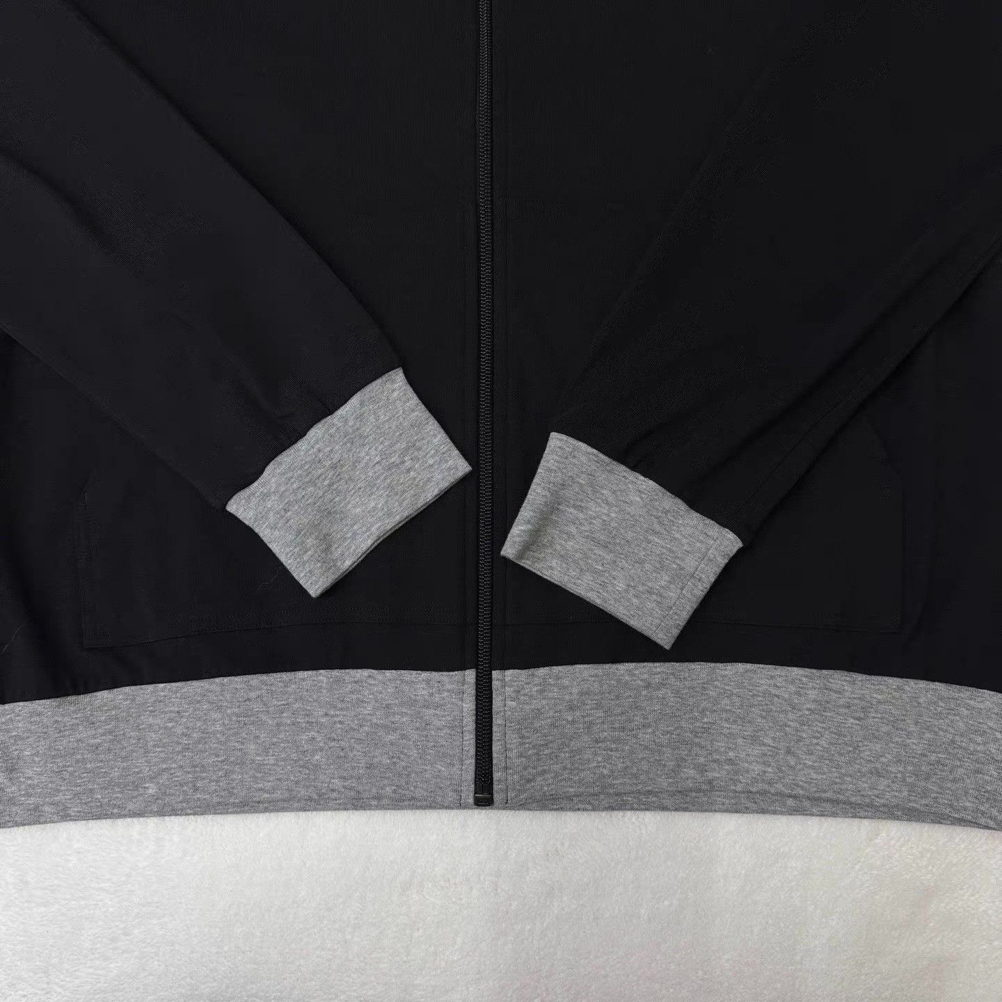Hugo Boss HugoBoss Black & Gray Colorblock Knit Jacket Q10 Size US M / EU 48-50 / 2 - 2 Thumbnail