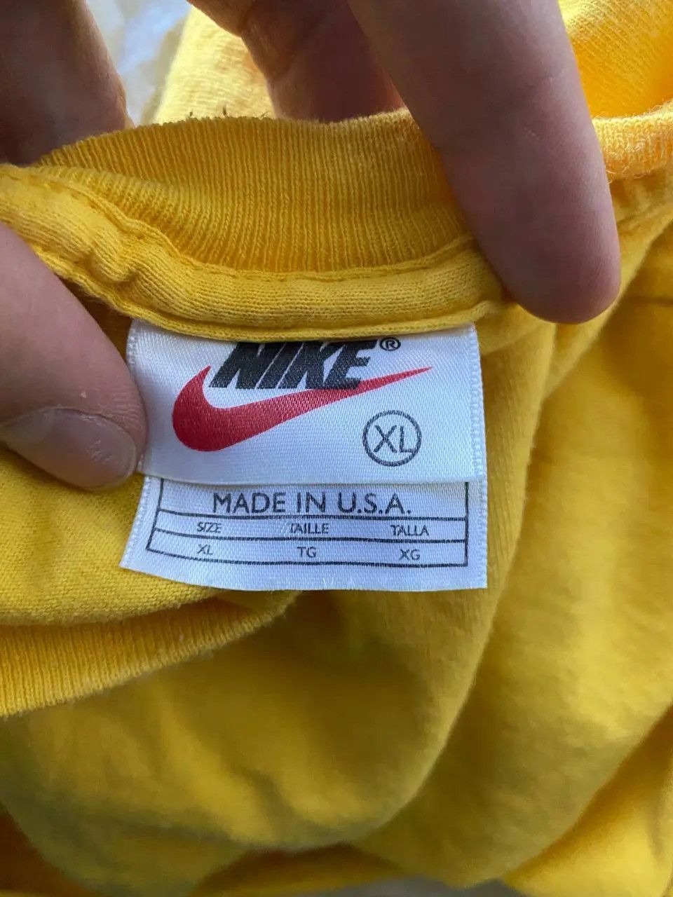 Nike Nike Vintage Made in USA T Shirt XL Yellow Size US XL / EU 56 / 4 - 3 Thumbnail