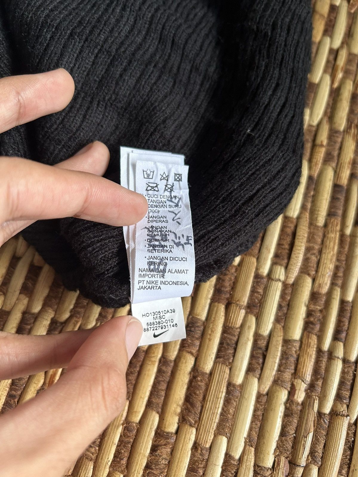 Nike Nike stripe Beanie Hats🔥 Size ONE SIZE - 8 Thumbnail