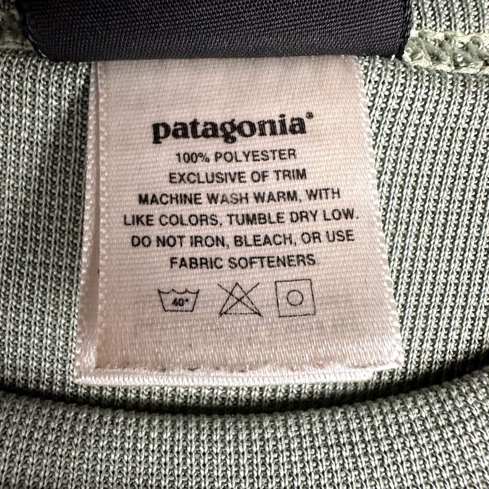 Patagonia VINTAGE Patagonia Capilene Shirt Mens Medium Green Crew Neck Stretch Made In USA Size US M / EU 48-50 / 2 - 5 Thumbnail