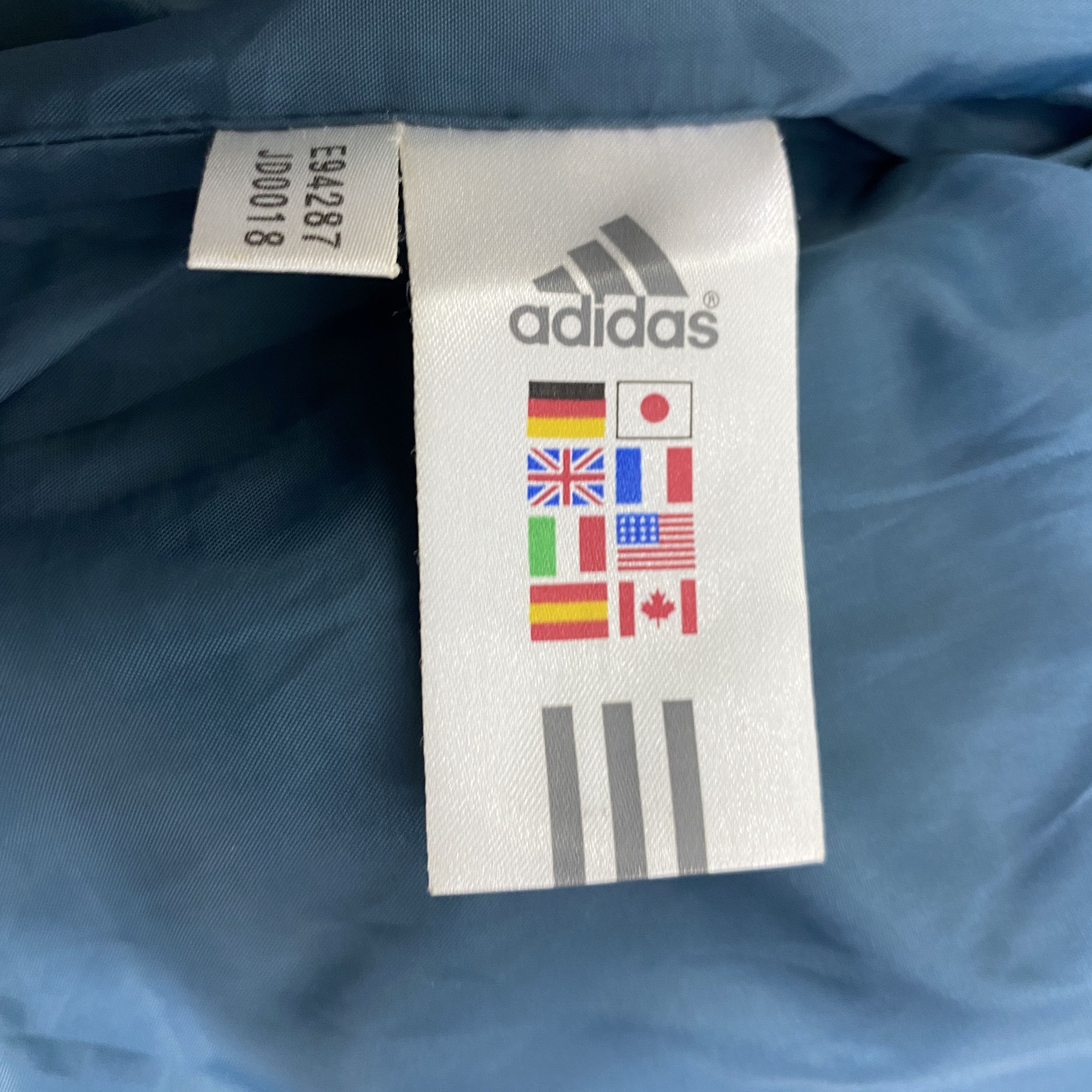 Adidas Vintage Adidas Light Jacket Windbreaker- J391 Size US M / EU 48-50 / 2 - 9 Thumbnail