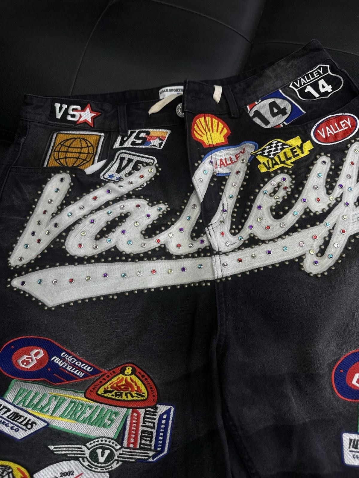 Vale Valley Black Denim Patchwork Shorts Size 32 (Brand New) Size US 32 / EU 48 - 4 Thumbnail