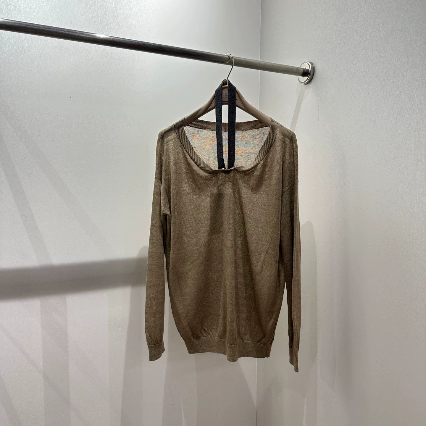 Brunello Cucinelli Brunello Cucinelli mar120 Beaded Hanging Neck Knit Top L Size L / US 10 / IT 46 - 1 Thumbnail