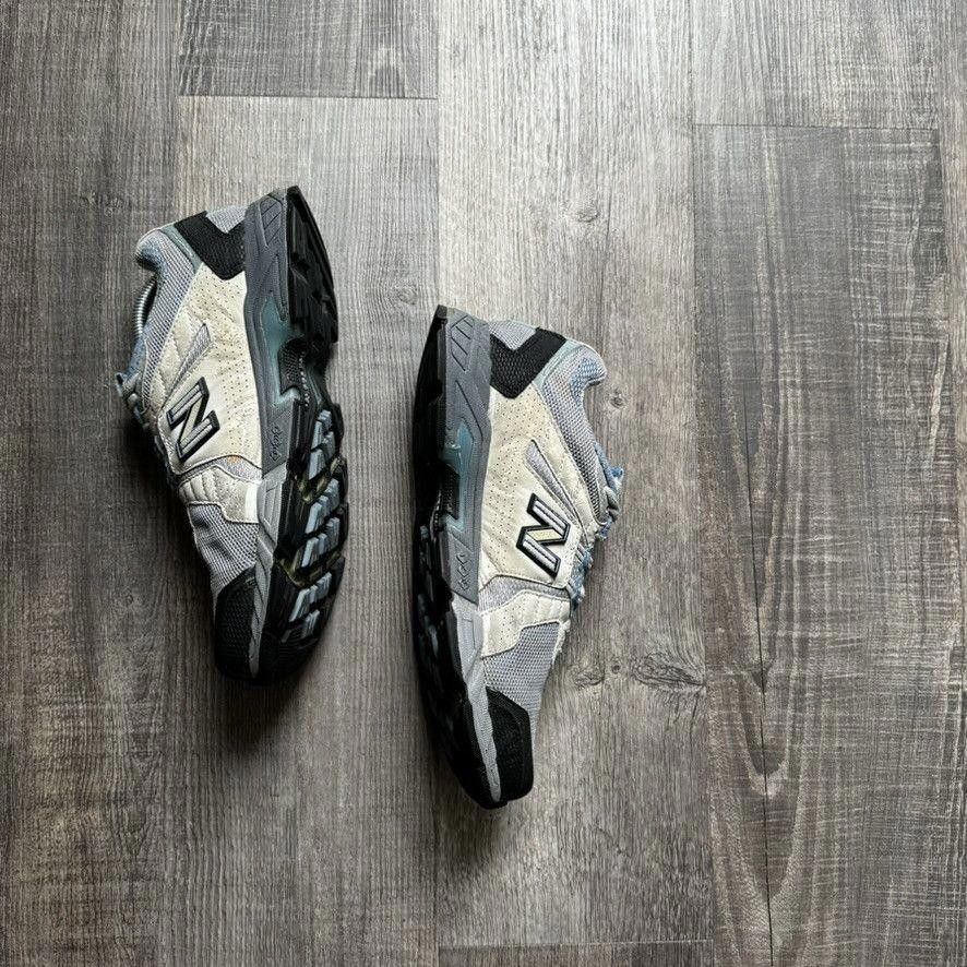 New Balance NEW BALANCE • VINTAGE 907 (10.5M) Size US 10.5 / EU 43-44 - 11 Thumbnail