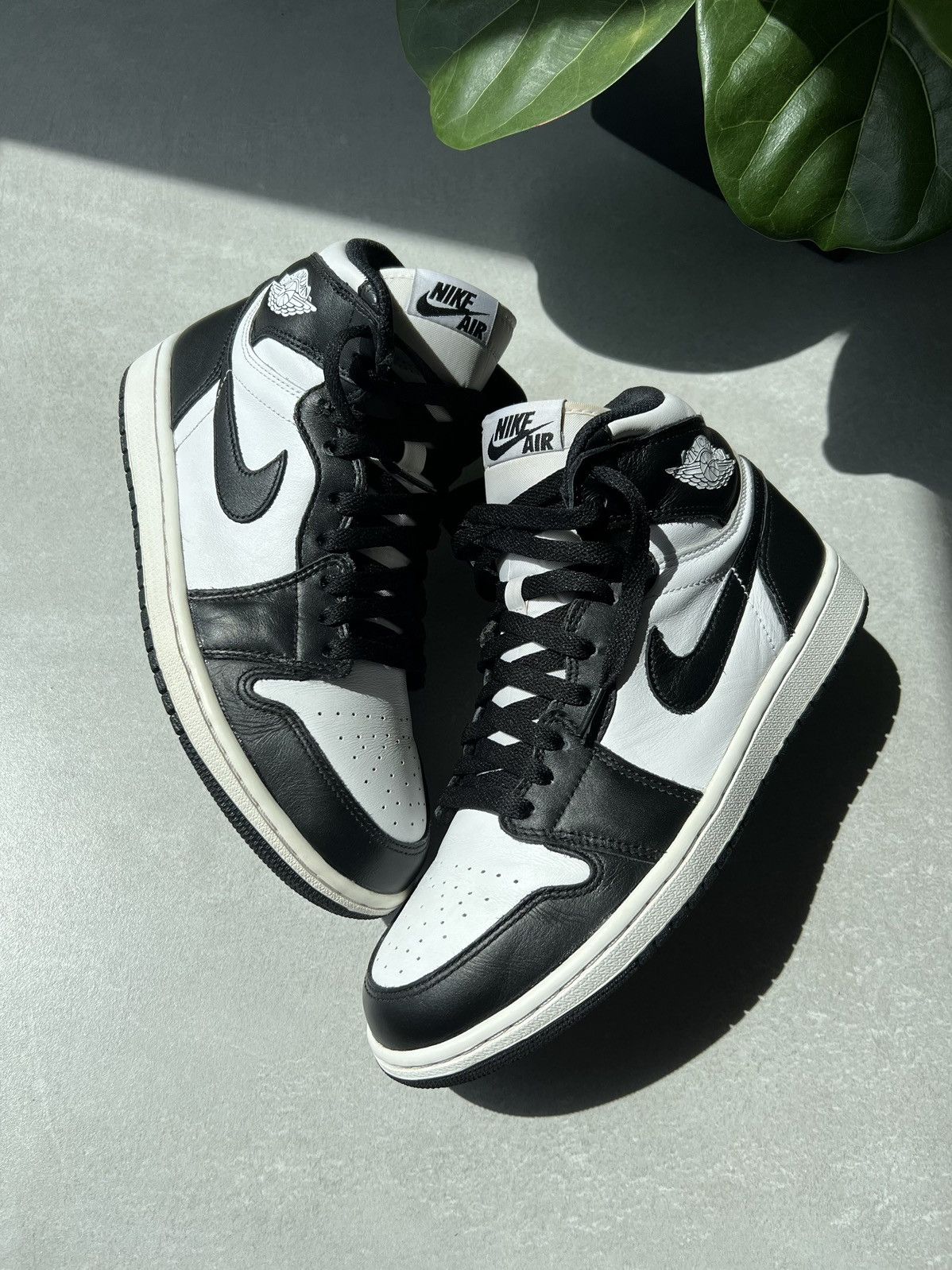 Air Jordan Retro High OG Black White 2014 US 555088-010 - Main Image