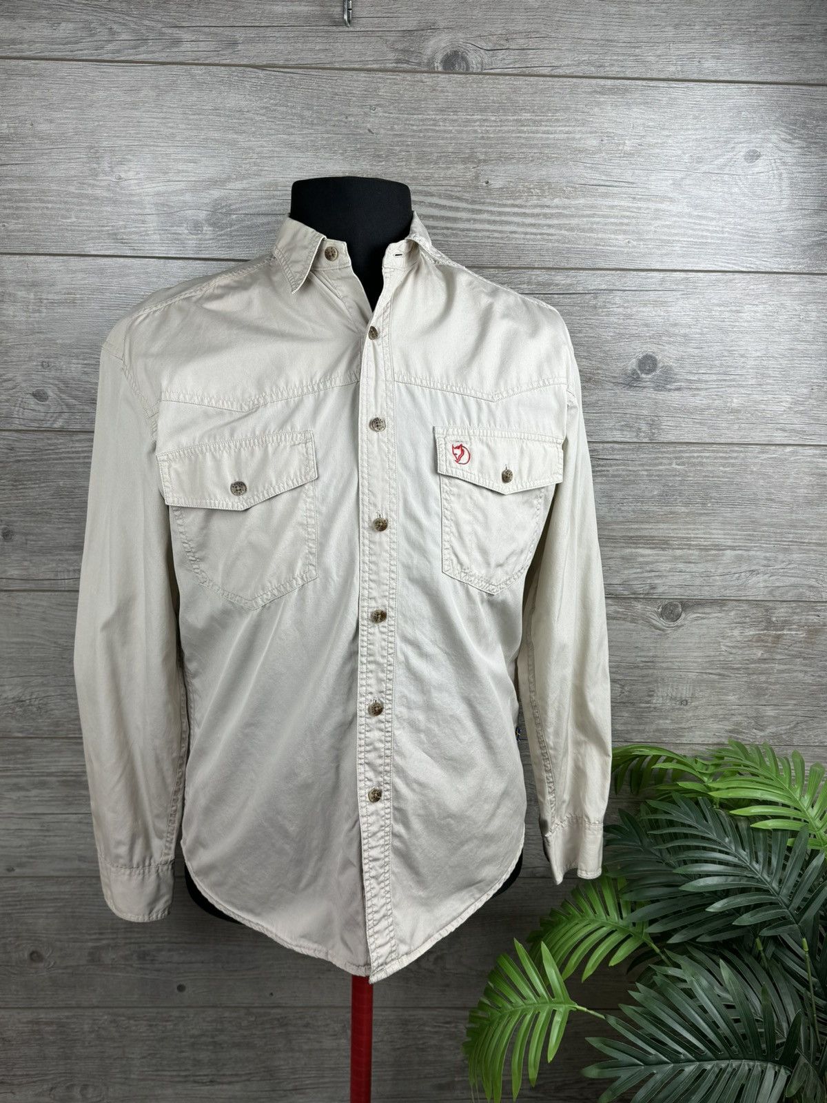 Fjallraven Overshoot Fjallraven Vintage Outdoor Y2K Size S-M Size US S / EU 44-46 / 1 - 1 Thumbnail