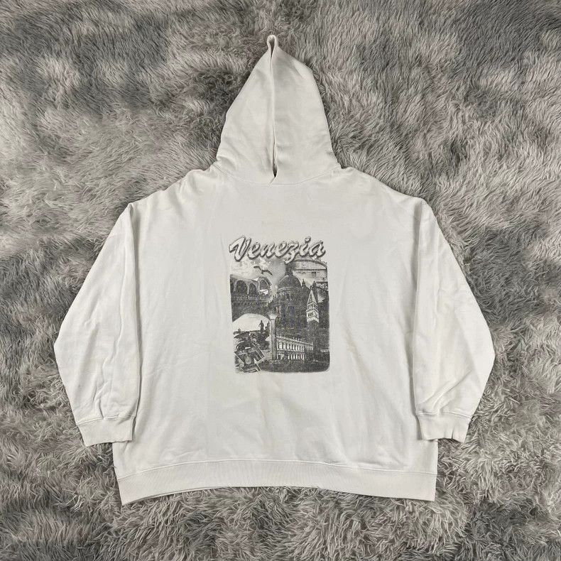 Balenciaga Balenciaga White Hoodie with Venezia Print - dmc Size US M / EU 48-50 / 2 - 1 Thumbnail