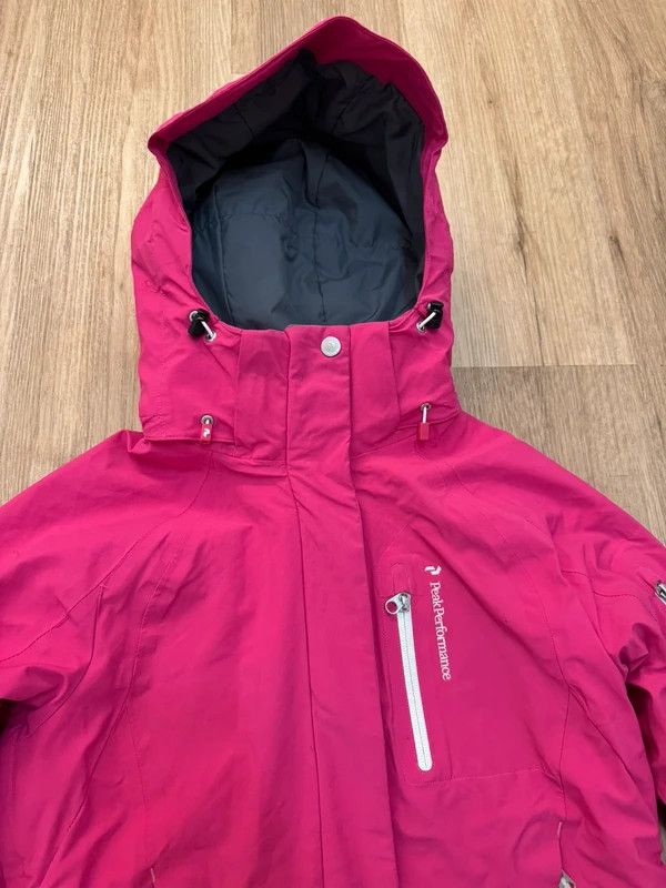 Peak Performance Peak Performance W Solitude Jacket HiPe Ski size M Size M / US 6-8 / IT 42-44 - 4 Thumbnail