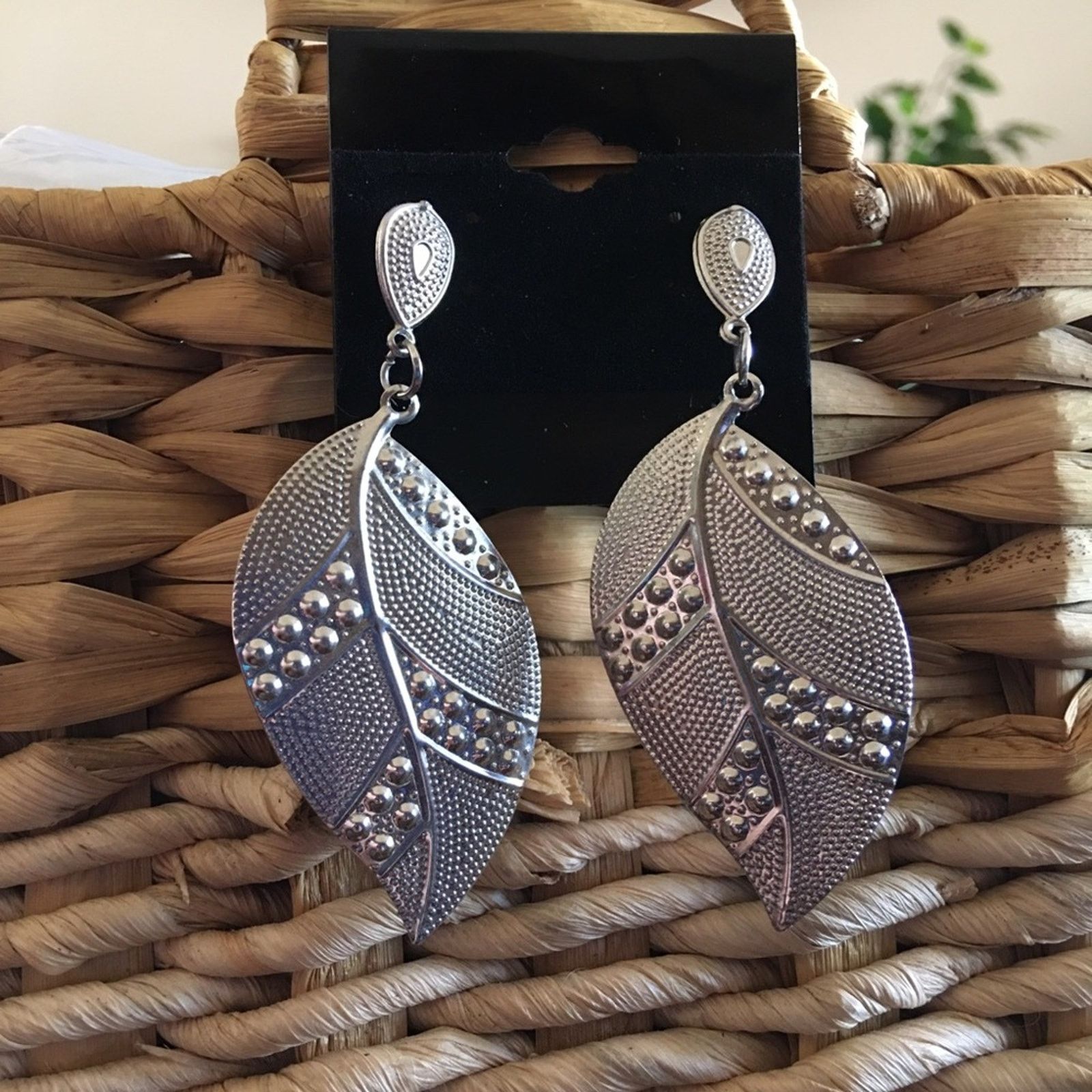 Jewelry Silver tone lightweight textured tin earrings Size ONE SIZE - 1 Thumbnail