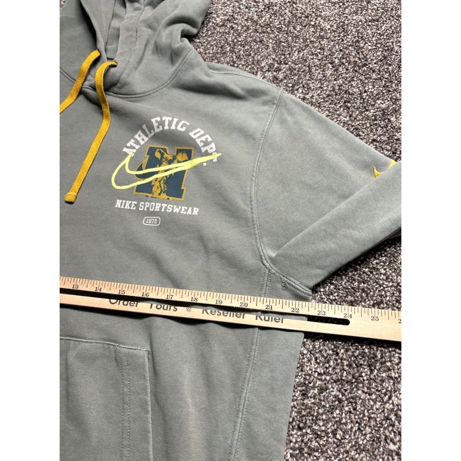 Nike Nike Hoodie Mens Medium Sportswear Athletic Dept 1972 Sweatshirt DC3546 - Sleeve Length Long Size US M / EU 48-50 / 2 - 5 Thumbnail