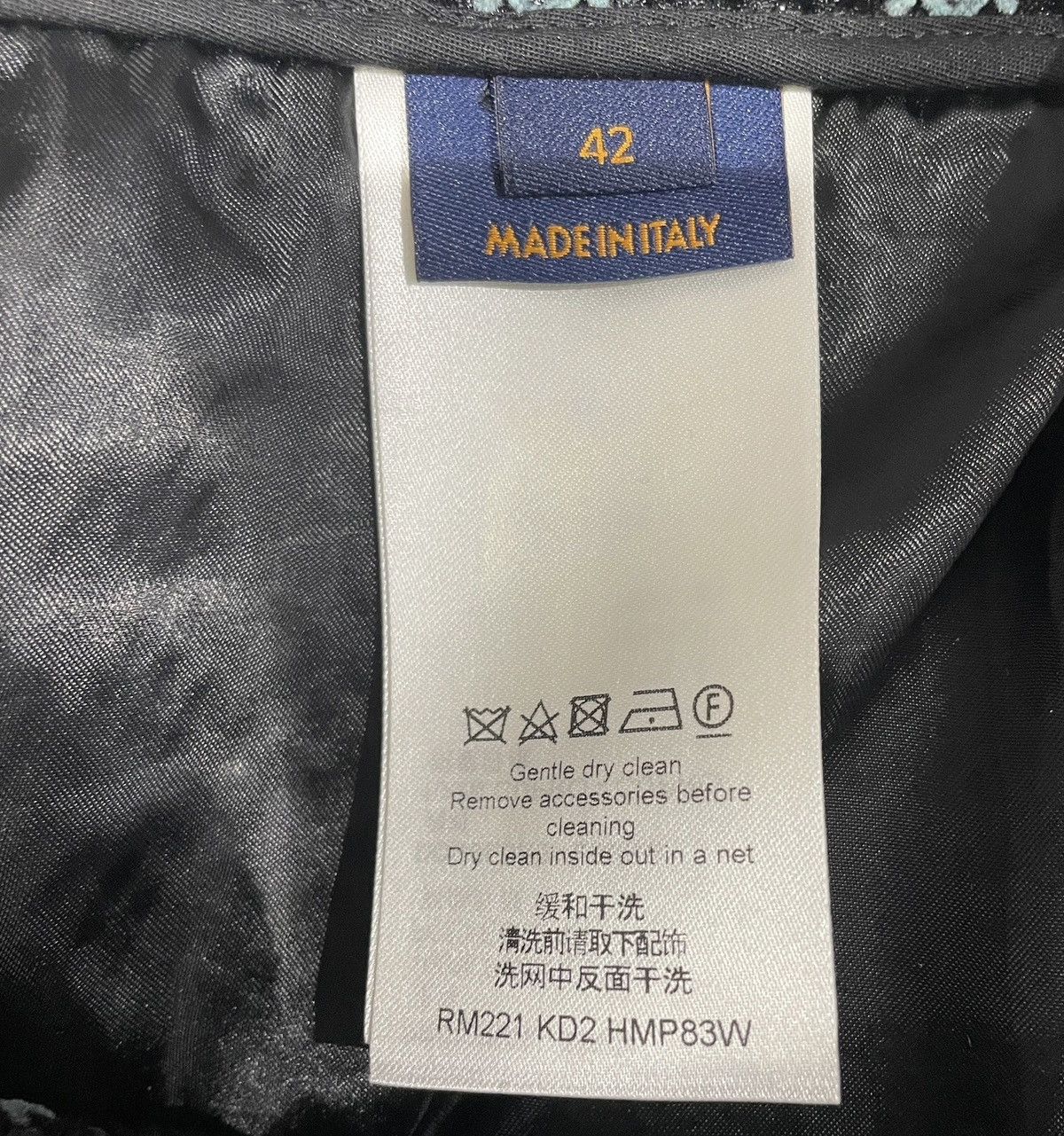 Louis Vuitton Louis Vuitton 42 Gradient Monogram Mesh Short Size US 38 / EU 54 - 8 Thumbnail