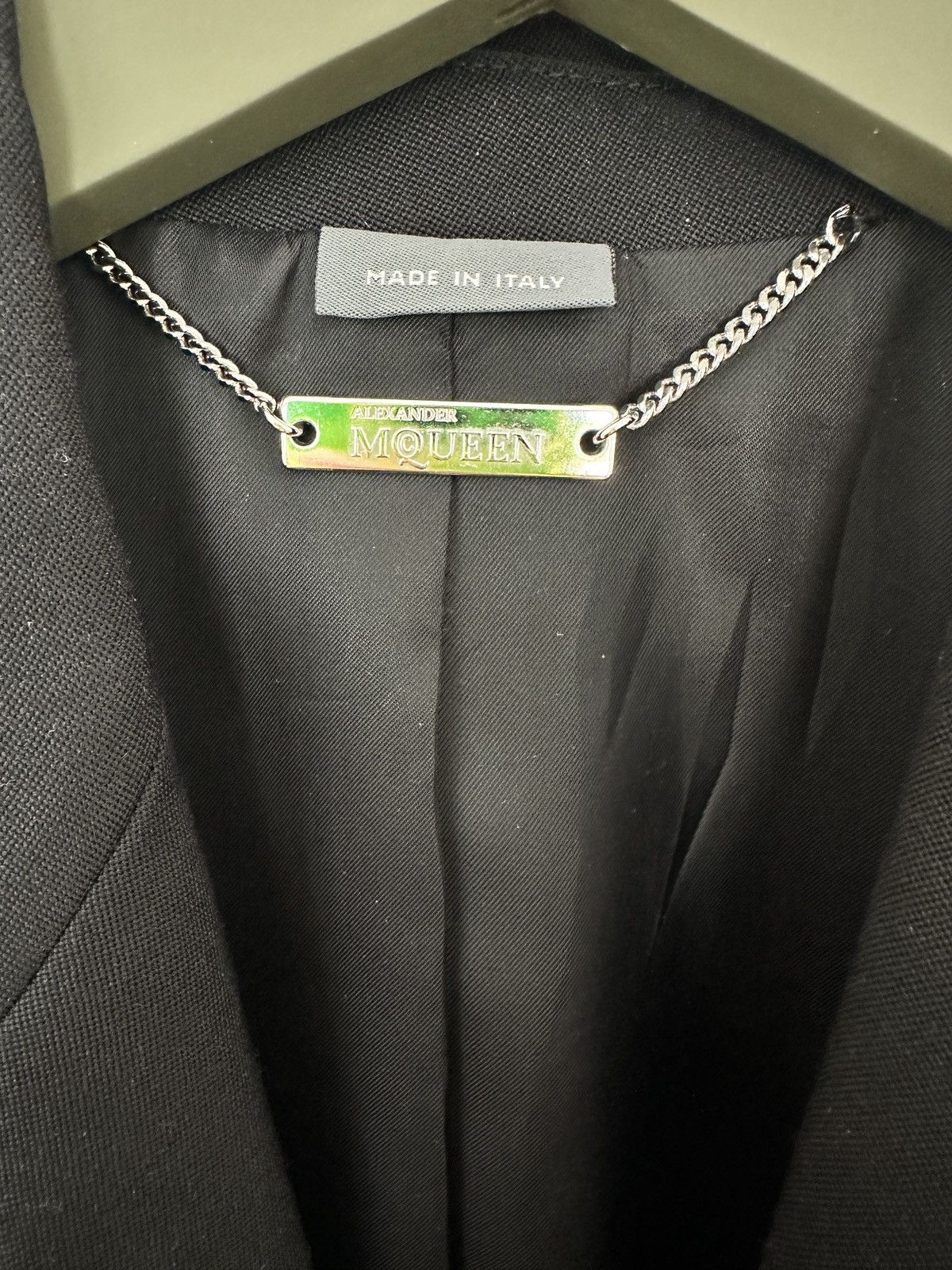 Alexander McQueen Alexander McQueen Virgin Wool Asymmetric Blazer Size S / US 4 / IT 40 - 10 Thumbnail