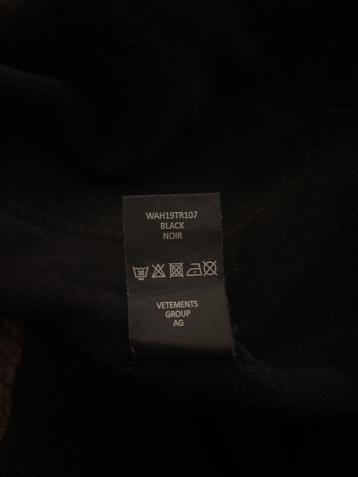 Vetements Inside-Out Hoodie AW19 Size US M / EU 48-50 / 2 - 12 Thumbnail