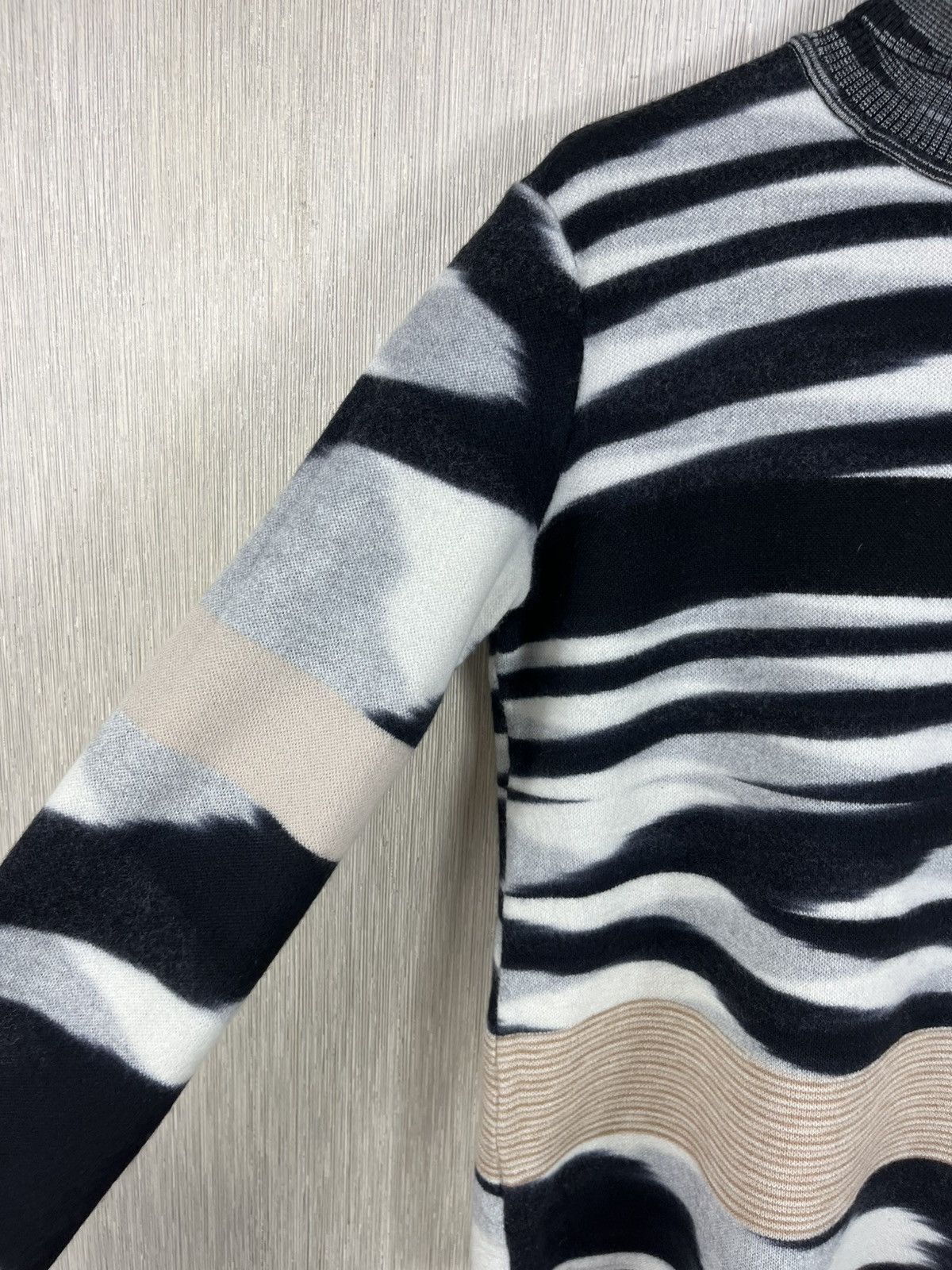 Designer × Missoni Missoni wool zebra patterned turtleneck sweater luxury Size M / US 6-8 / IT 42-44 - 8 Thumbnail