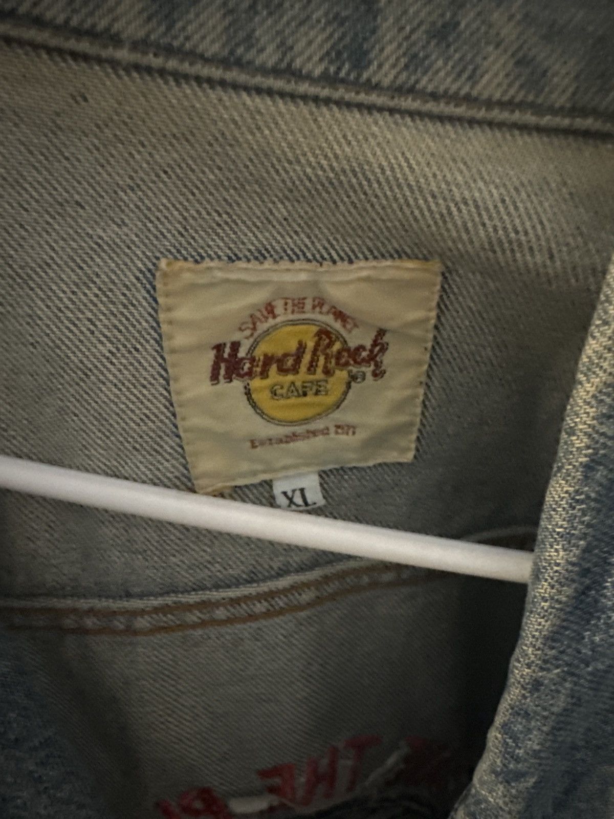 Hard Rock Cafe Vintage hard rock cafe denim jacket logo hype yeezy Size US XL / EU 56 / 4 - 3 Thumbnail