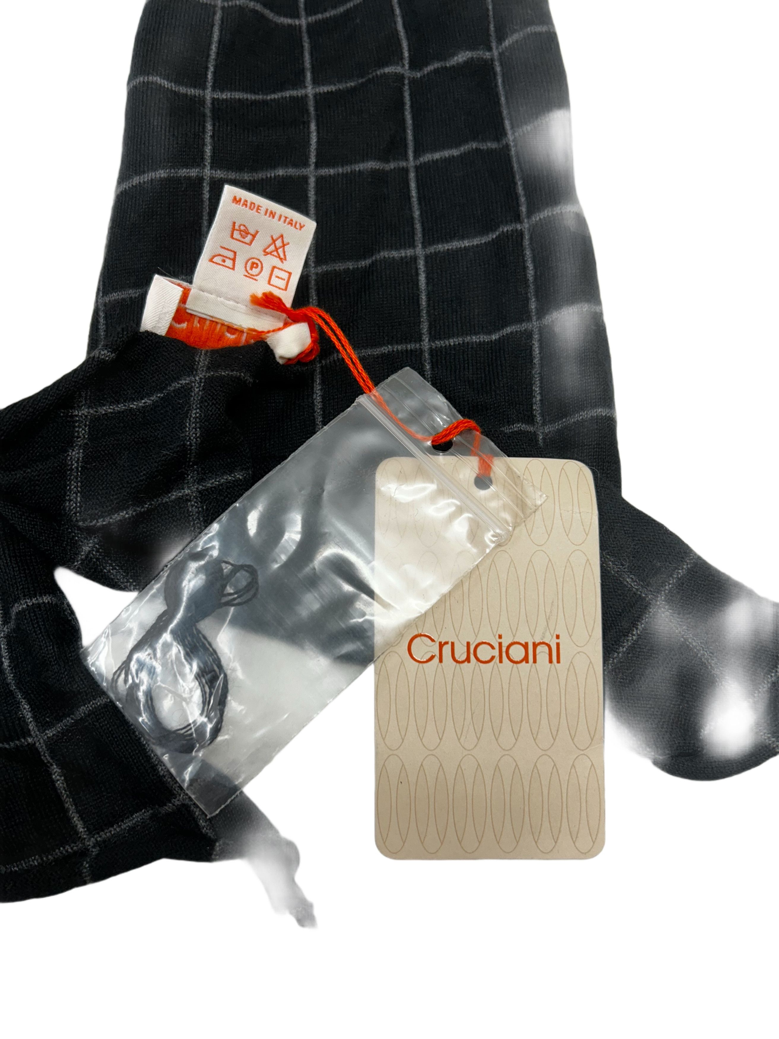 Cruciani Crucani Black ith Grey Grid Pattern Cashmere Scarf Size ONE SIZE - 4 Thumbnail