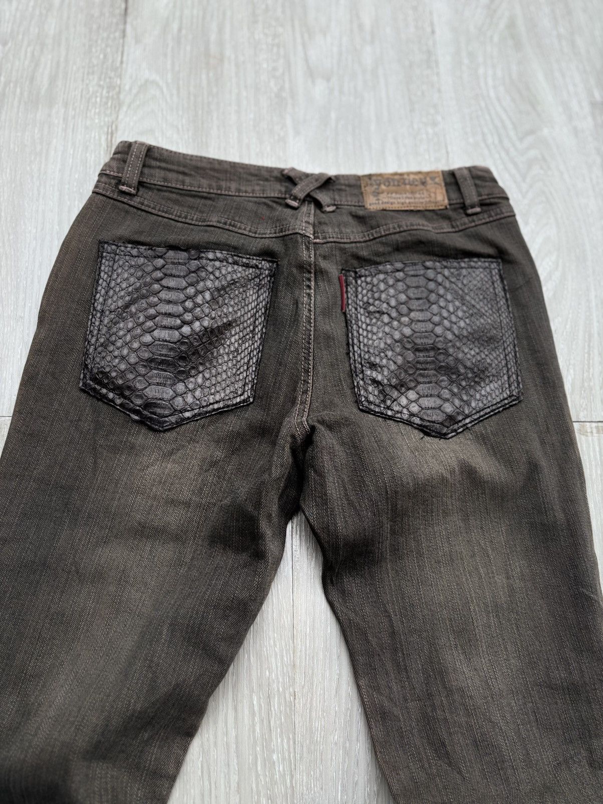 Japanese Brand Lyon mudwash mudmax distressed flare jeans Size US 26 / EU 42 - 6 Thumbnail