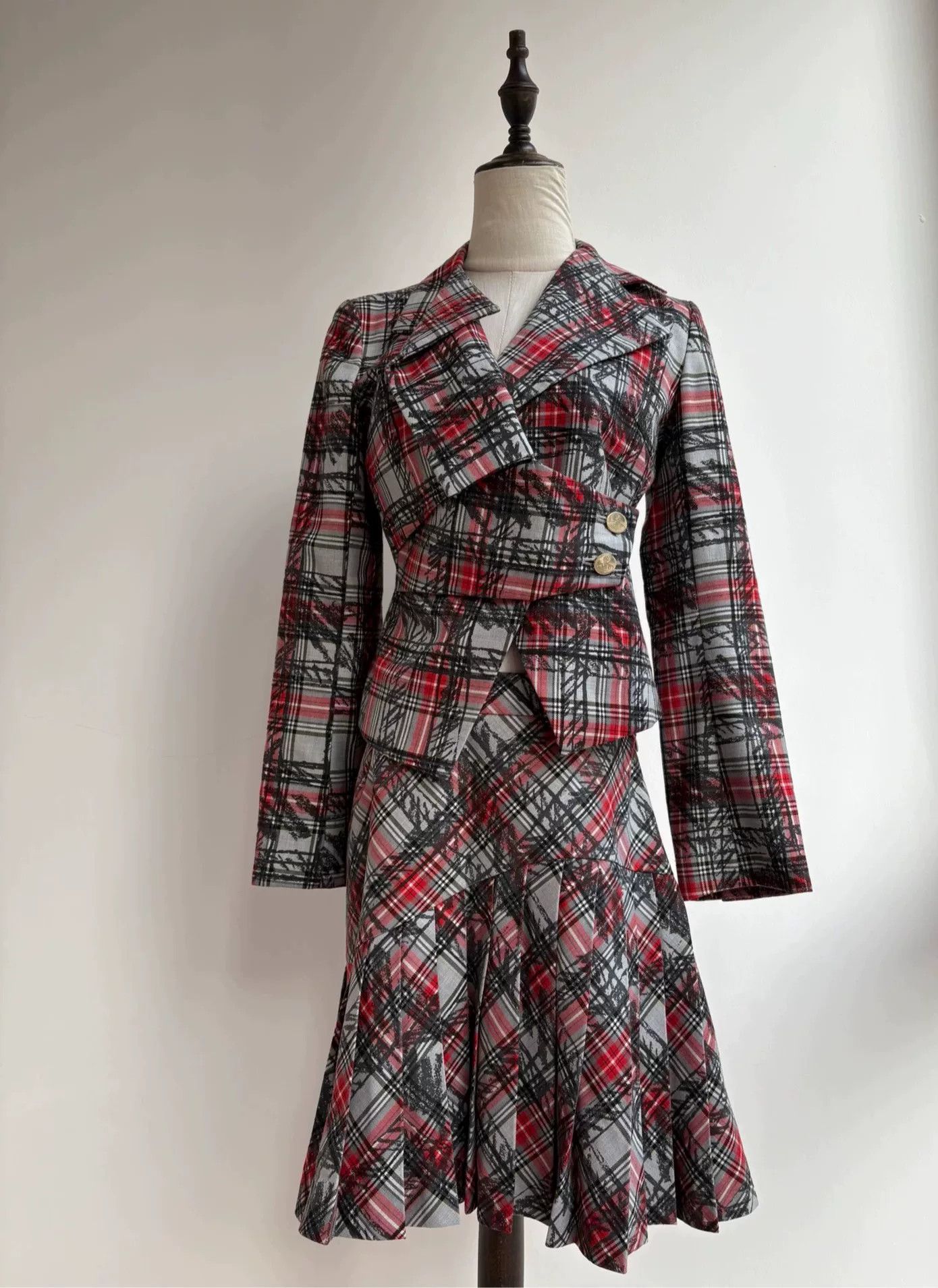 Vivienne Westwood Vivienne Westwood Vintage Red Gray Plaid Suit Size L / US 10 / IT 46 - 1 Thumbnail