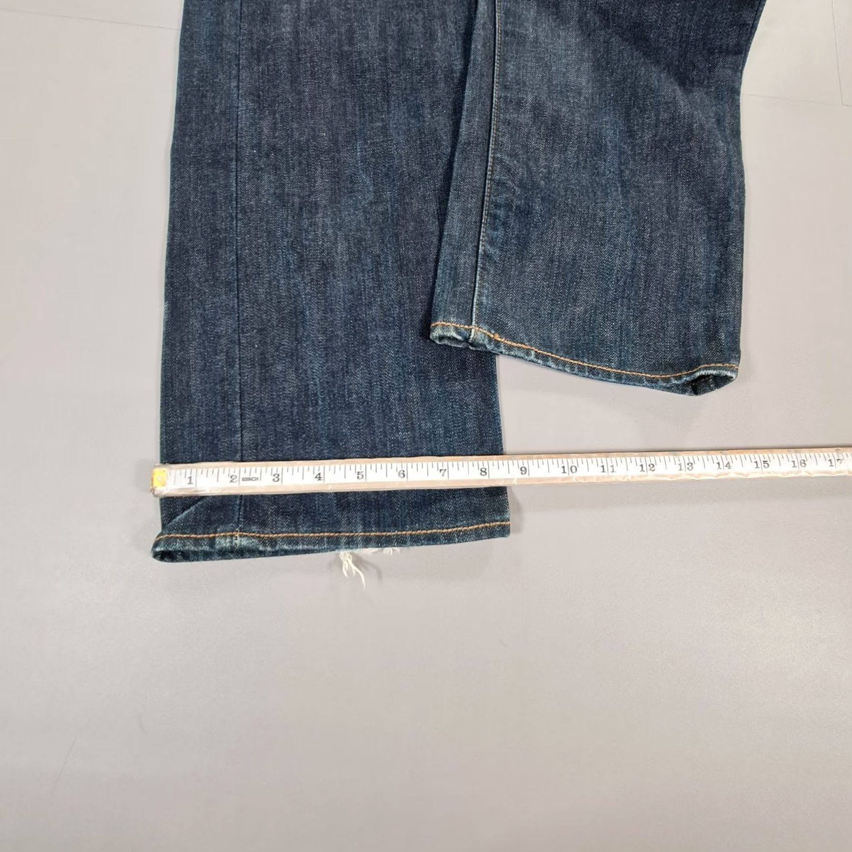 Levi's Levi's 501 Jeans Blue Regular Fit Straight Leg Button Fly Denim 34x32 Mens Vintage No 90s USA Front Pockets Comfort 100% Cotton Size US 34 / EU 50 - 5 Thumbnail
