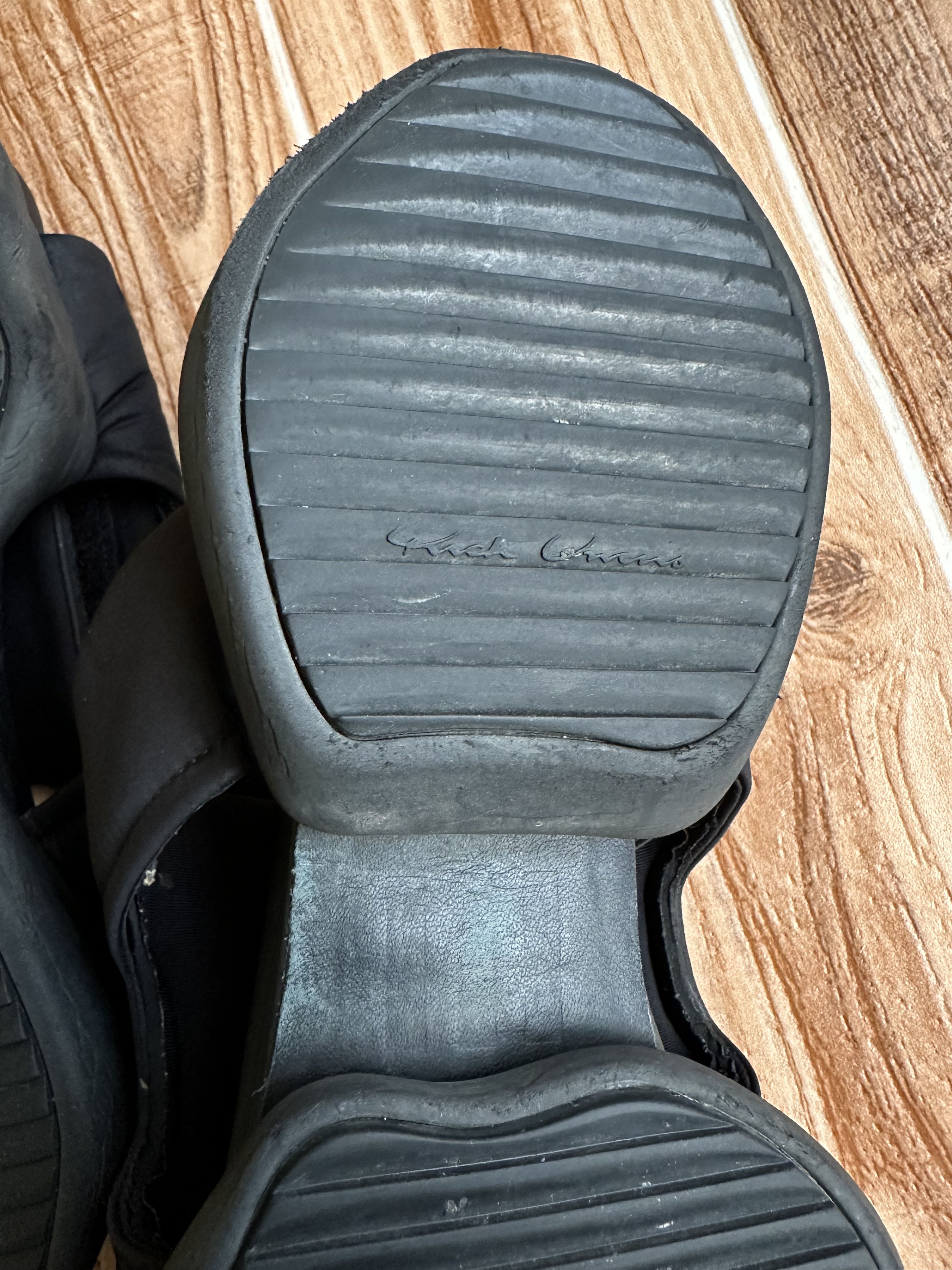 Adidas × Rick Owens × Rick Owens Drkshdw Rick owens co-signed adidas horseshoe slippers Size US 8 / EU 41 - 14 Thumbnail