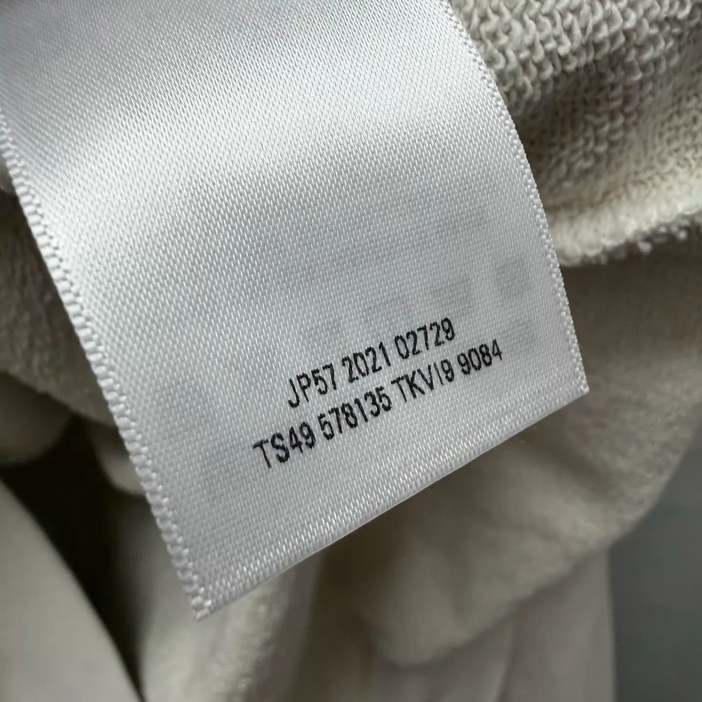 Balenciaga Balenciaga Coke Embroidered Hoodie White M OS 98 New Size US M / EU 48-50 / 2 - 7 Thumbnail