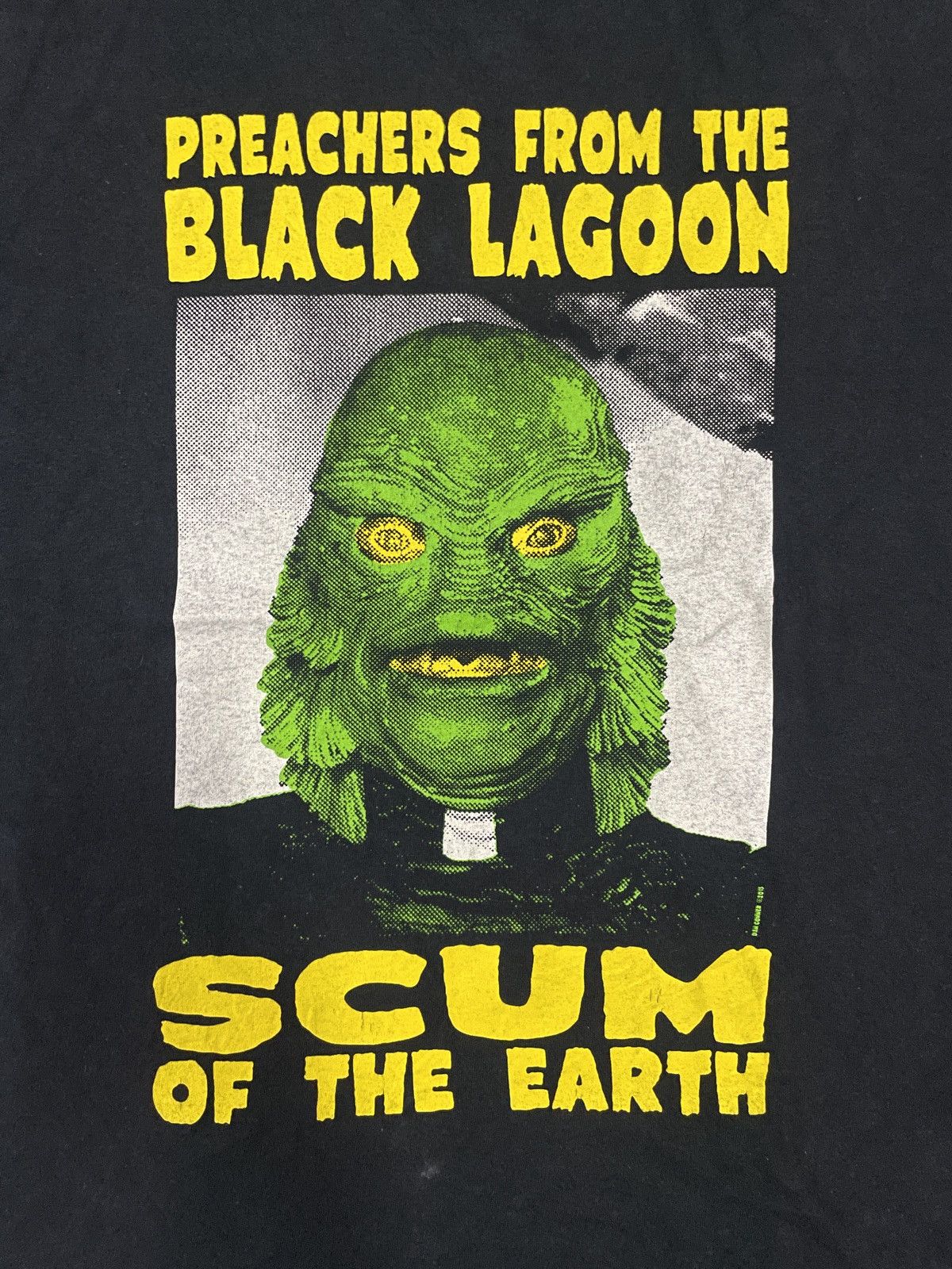 Gildan × Vintage Vintage Y2K Preachers from The Black Lagoon Movie Tshirts Size US L / EU 52-54 / 3 - 2 Thumbnail