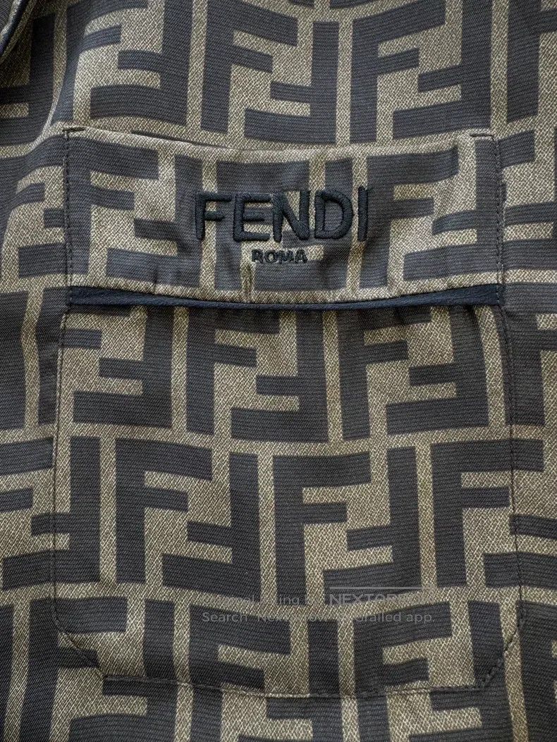 Fendi Fendi Printed Silk Sleepwear Shirt in Brown Size XS / US 0-2 / IT 36-38 - 4 Thumbnail
