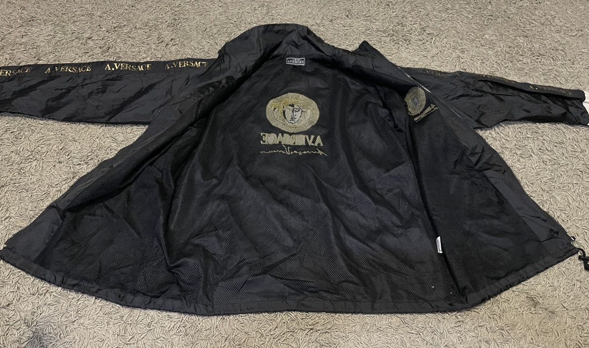 Versace A.VERSACE China Size US L / EU 52-54 / 3 - 21 Thumbnail