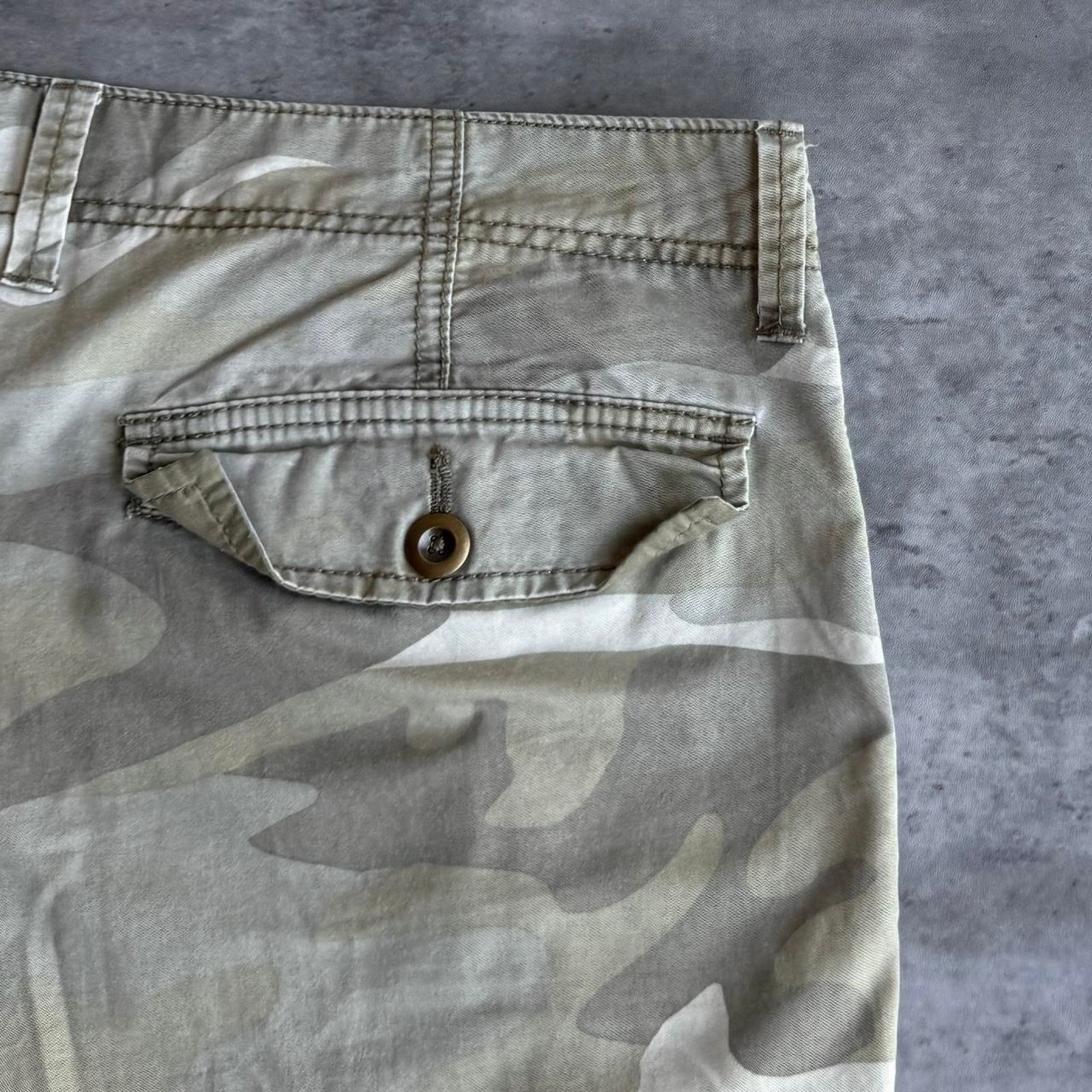 Carhartt × Old Navy Vintage Y2K Baggy Camo Cargo Grunge Opium Cyber Tech Pants Size US 38 / EU 54 - 3 Thumbnail