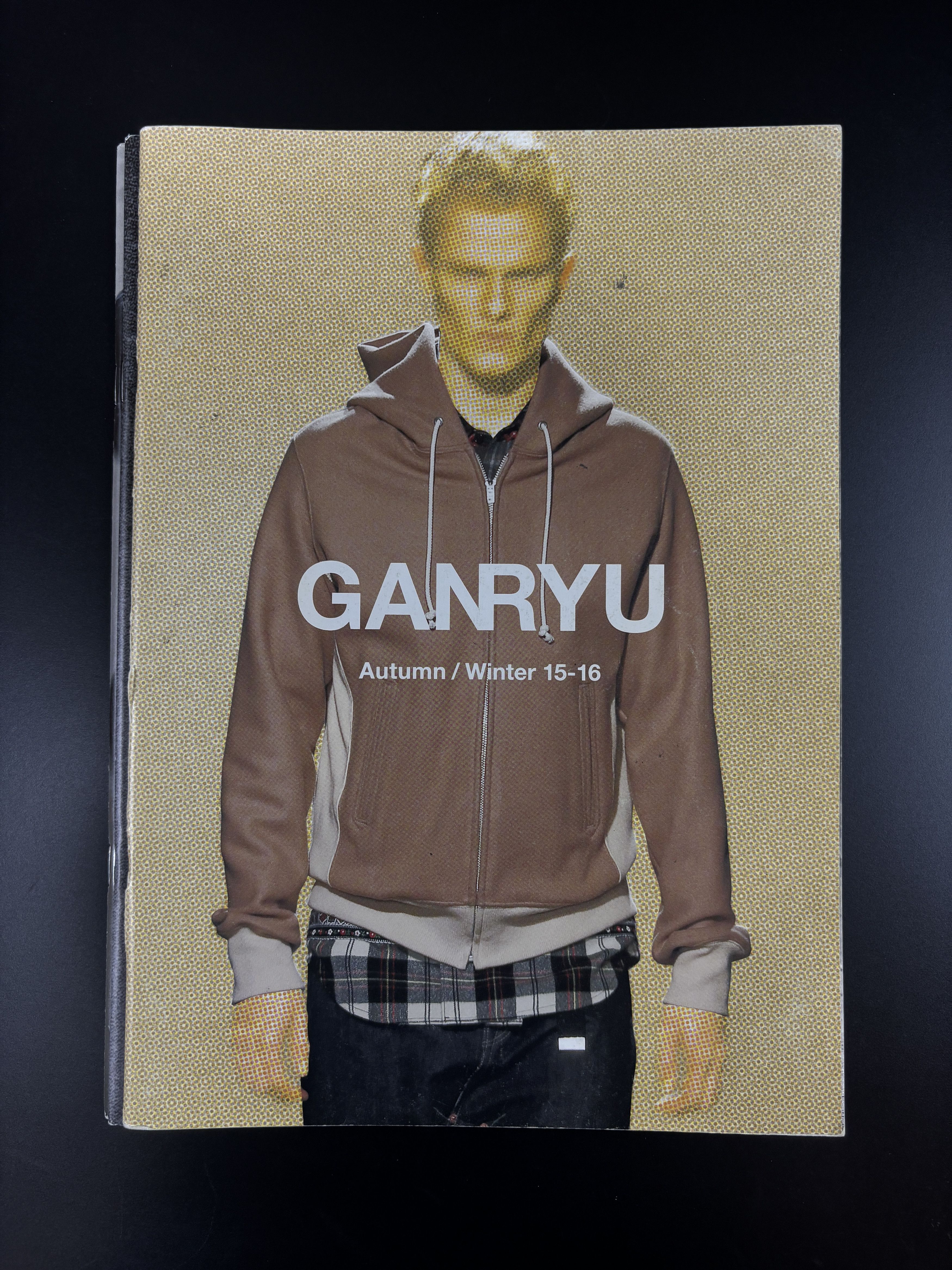 Comme des Garcons COMME des GARÇONS ASSORTED LOOKBOOKS Size ONE SIZE - 1 Thumbnail