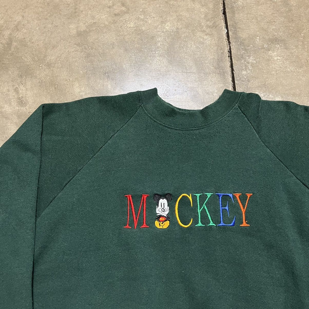 Mickey Mouse Vintage Mickey Mouse Sweatshirt Crewneck Disney Raglan 90s Size US XL / EU 56 / 4 - 3 Thumbnail
