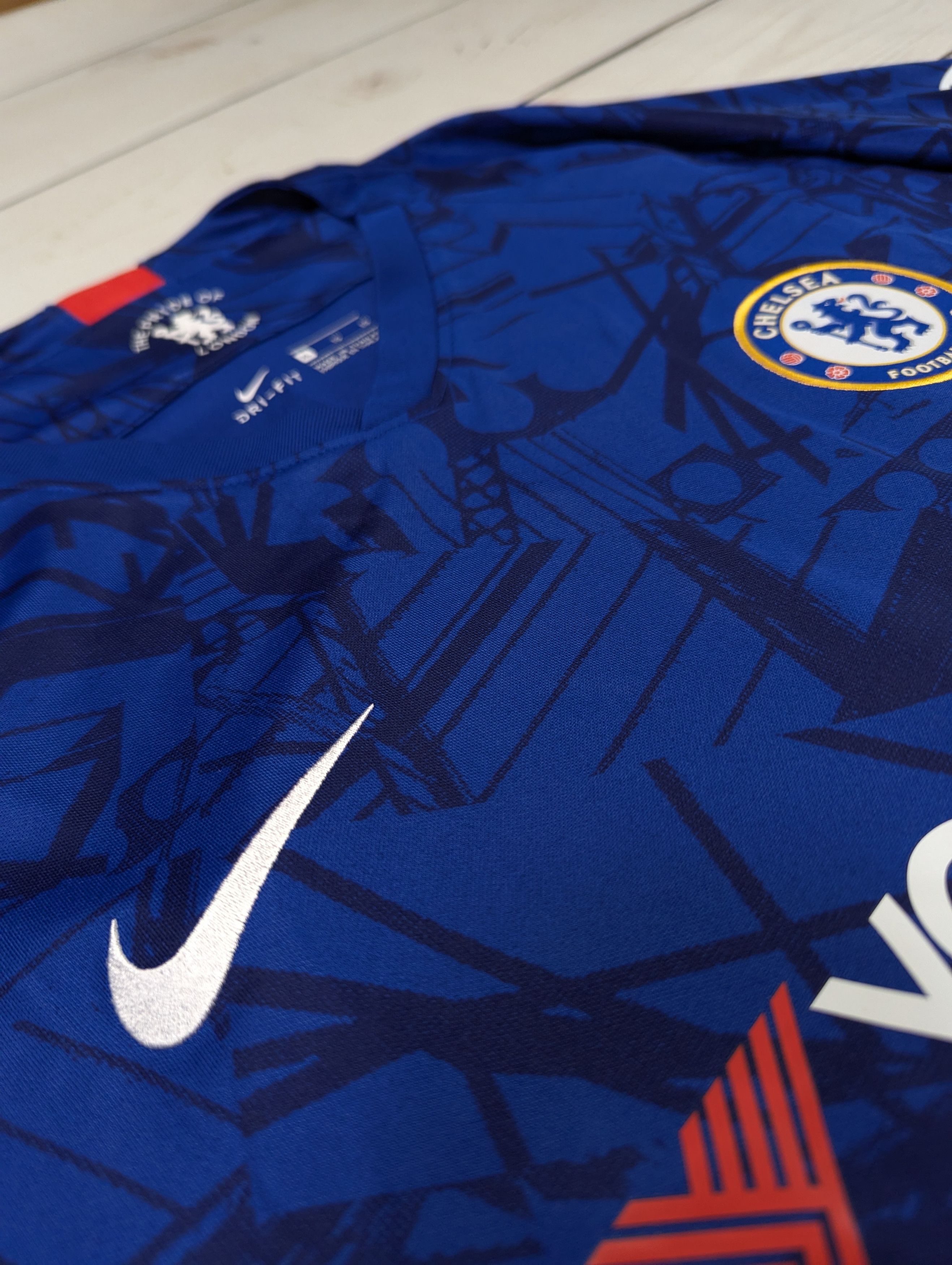 Nike Nike Chelsea Football Club 2019/2020 Home Soccer Jersey Size US XL / EU 56 / 4 - 7 Thumbnail