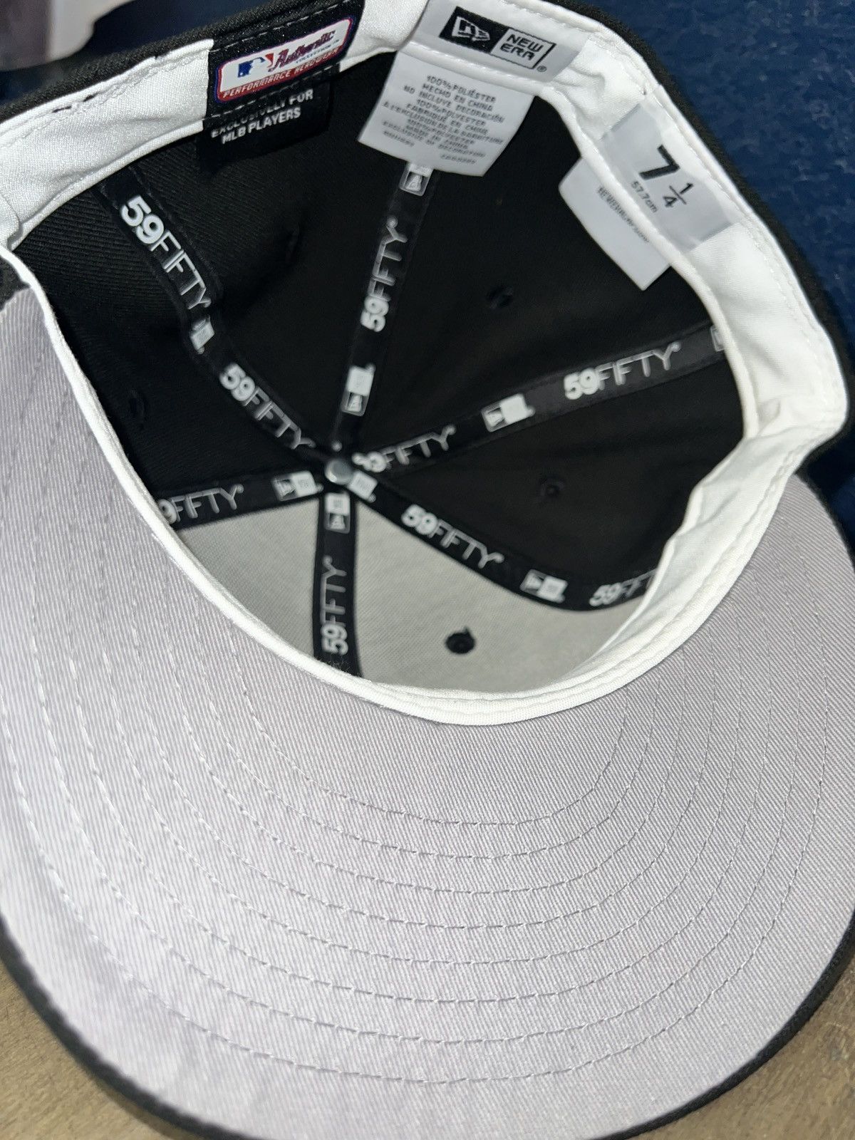 New Era Oakland A’ s fitted size 7 1/4 Size ONE SIZE - 6 Thumbnail