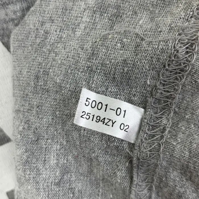 Vintage Vintage LOLITA 18 SALOONE Japanese Band Artist Tee Shirt Size M / US 6-8 / IT 42-44 - 5 Thumbnail