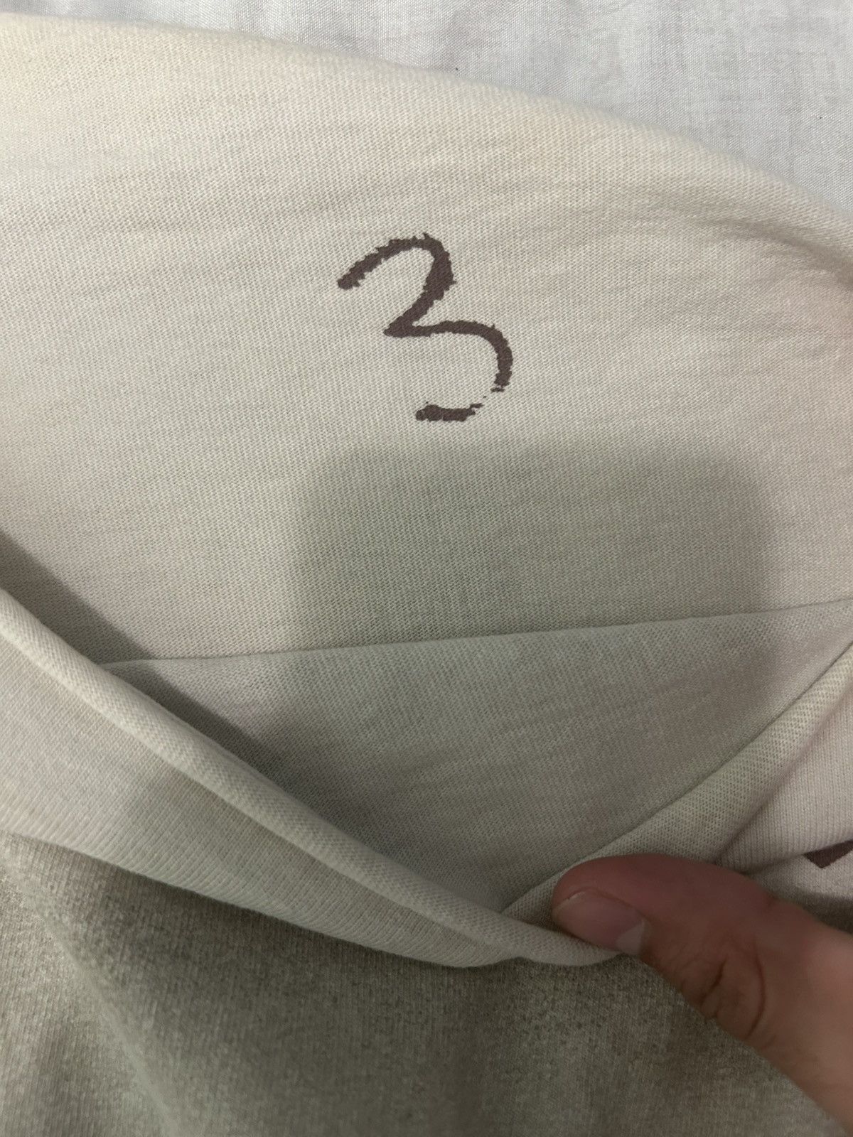 Yeezy Kanye vultures long sleeve Size US XL / EU 56 / 4 - 2 Thumbnail