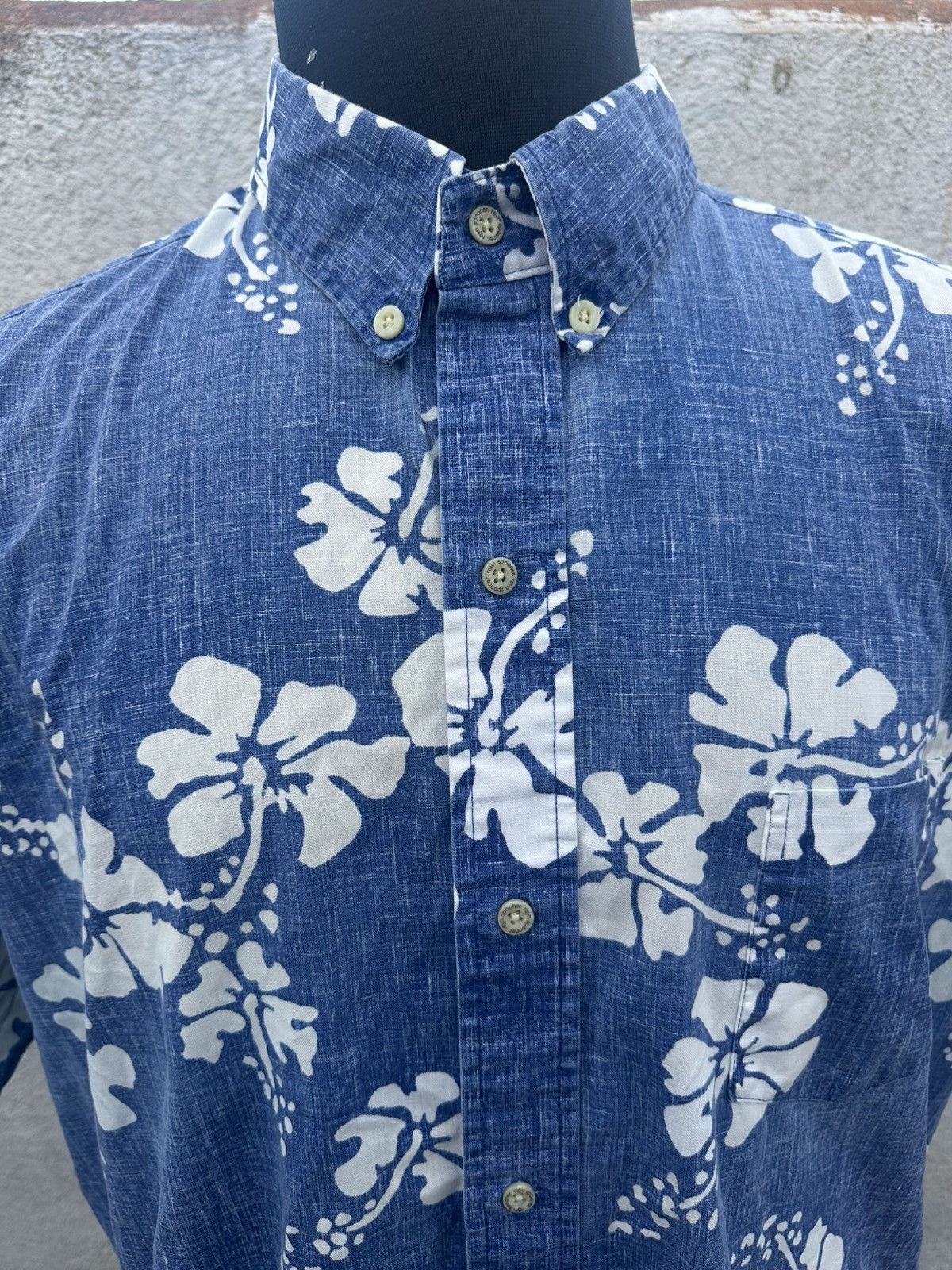 Reyn Spooner Reyn Spooner Hawaiian Print Blue/White Full Button Men's XL Size US XL / EU 56 / 4 - 3 Thumbnail